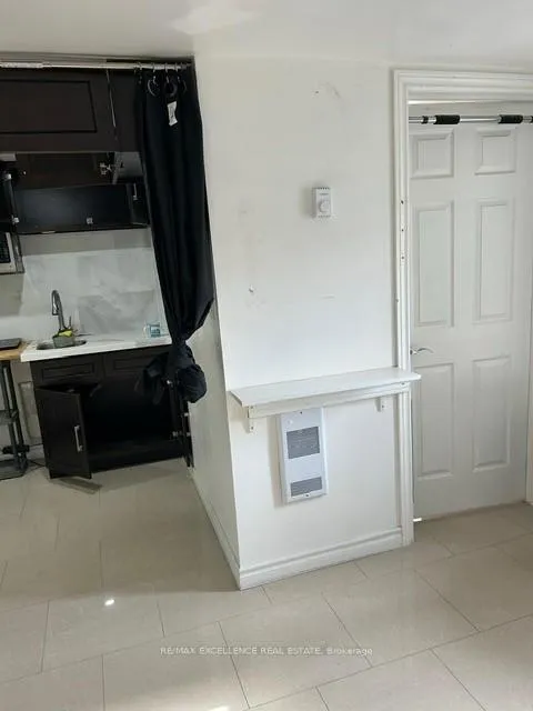 Photo 5 of Unit Main, 1114 College (studio) Street, Toronto, Dufferin Grove — HOMEH