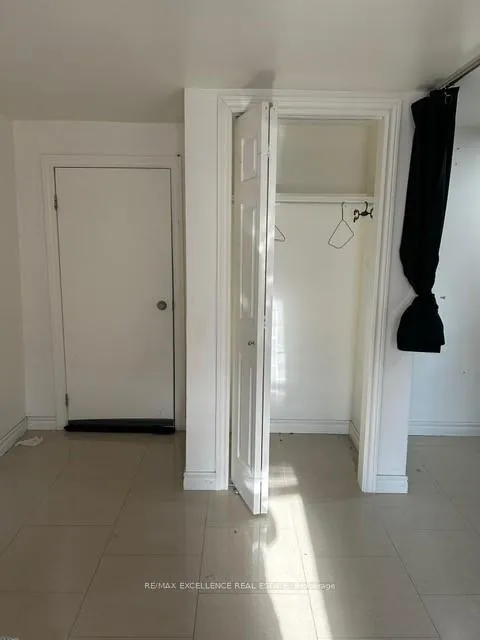 Photo 7 of Unit Main, 1114 College (studio) Street, Toronto, Dufferin Grove — HOMEH