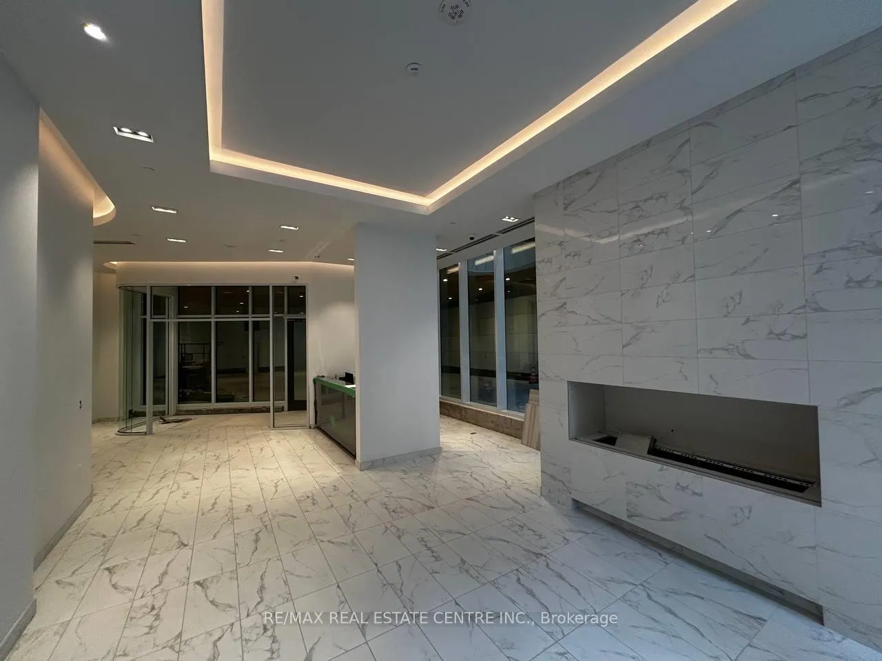 Photo 3 of Unit 1503, 238 Simcoe Street, Toronto, University — HOMEH