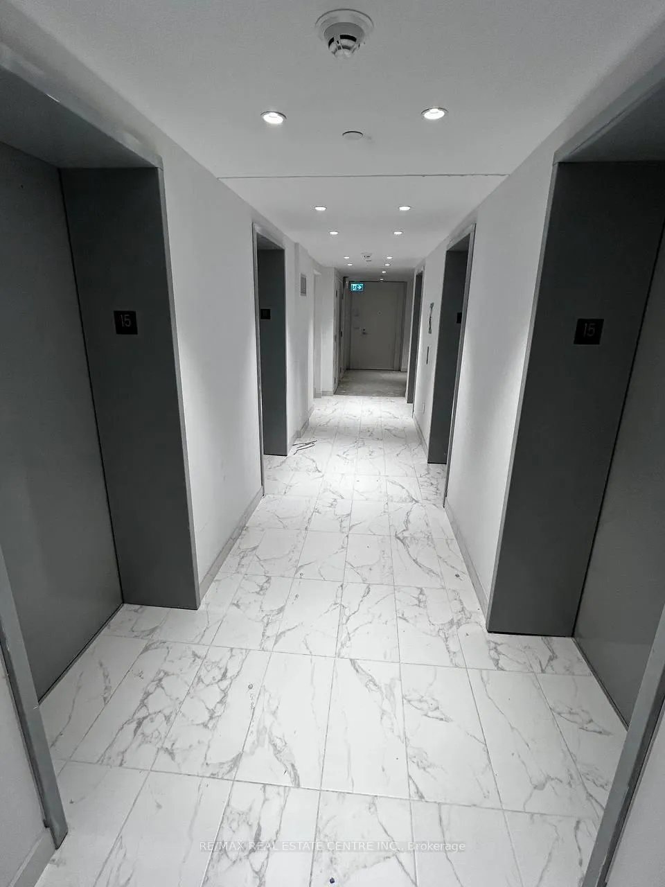 Photo 4 of Unit 1503, 238 Simcoe Street, Toronto, University — HOMEH