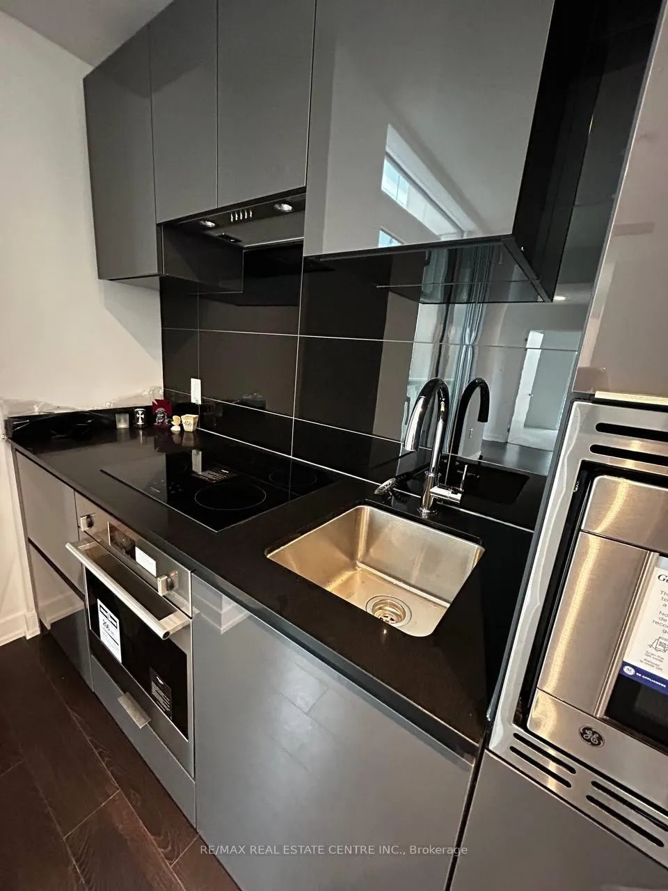 Photo 11 of Unit 1503, 238 Simcoe Street, Toronto, University — HOMEH