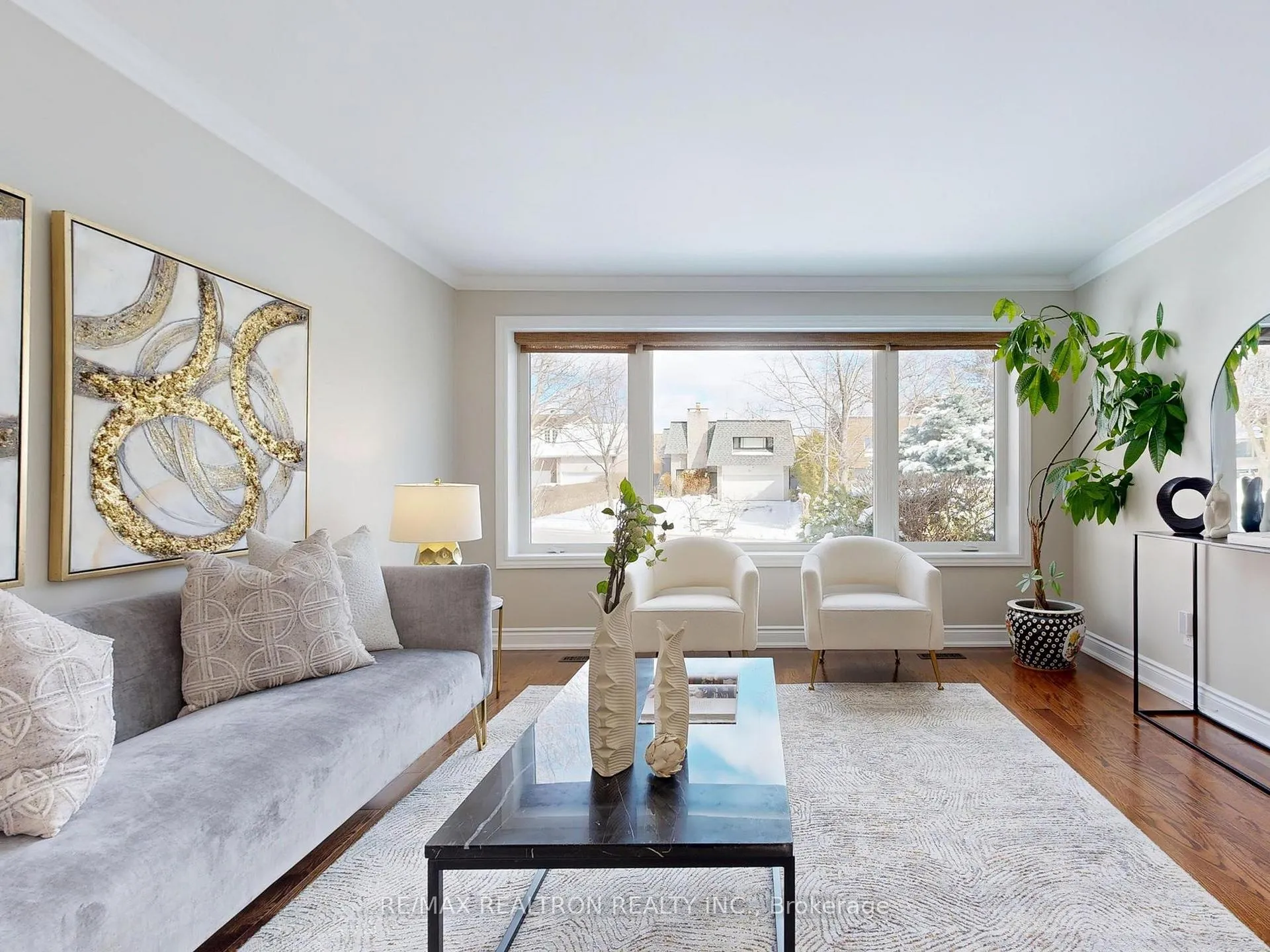 Photo 2 of 12 Hester Court, Markham, Royal Orchard — HOMEH