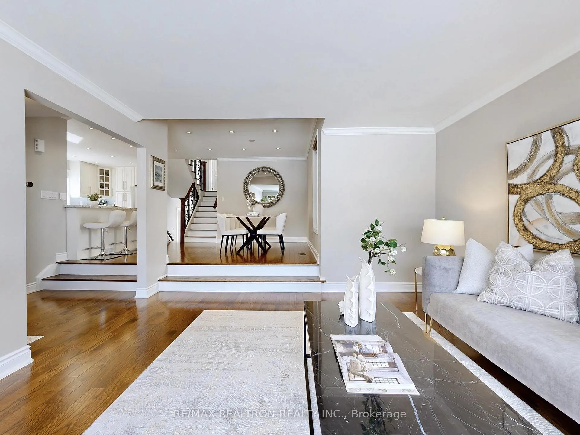 Photo 5 of 12 Hester Court, Markham, Royal Orchard — HOMEH