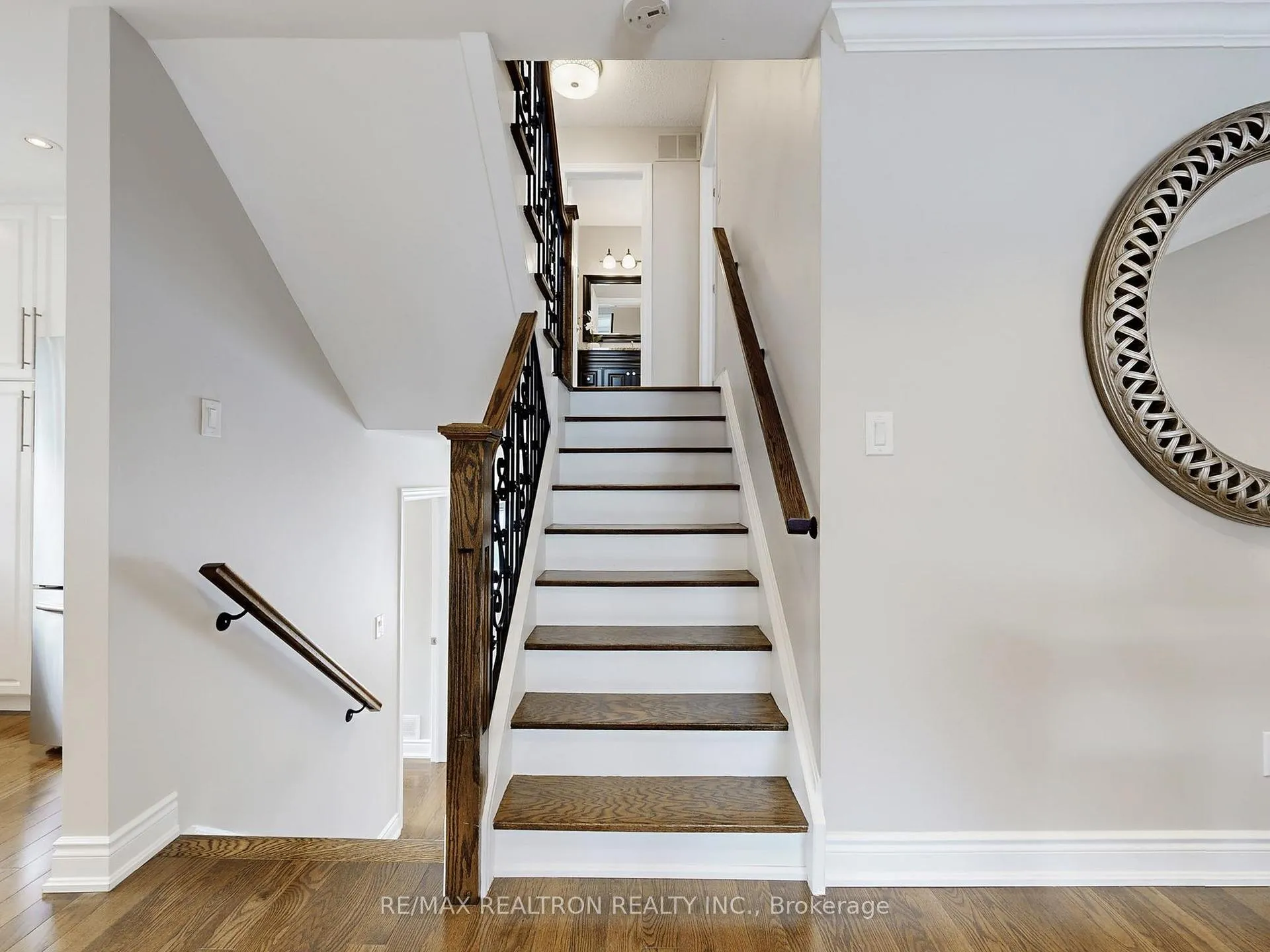 Photo 13 of 12 Hester Court, Markham, Royal Orchard — HOMEH