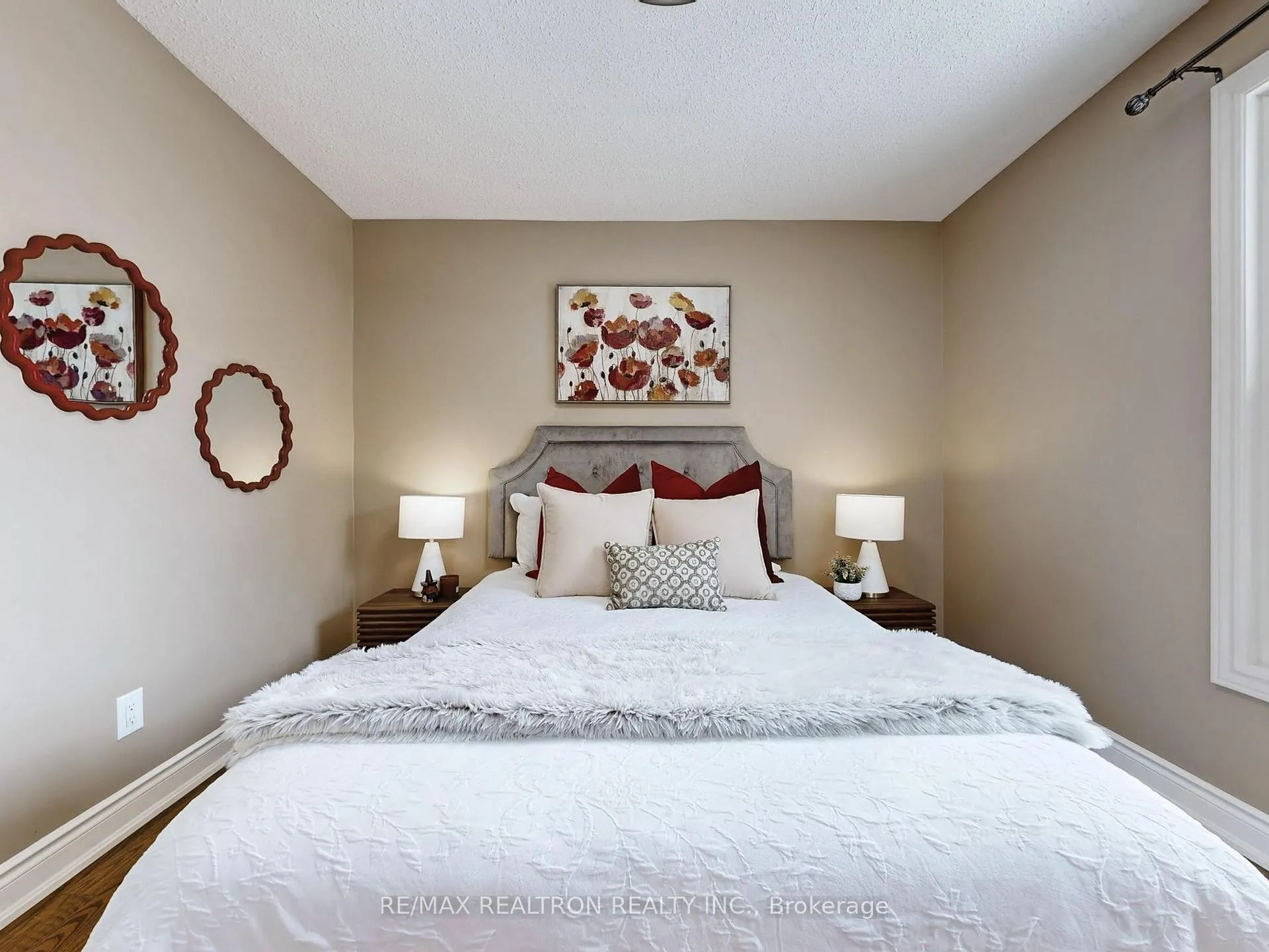 Photo 14 of 12 Hester Court, Markham, Royal Orchard — HOMEH