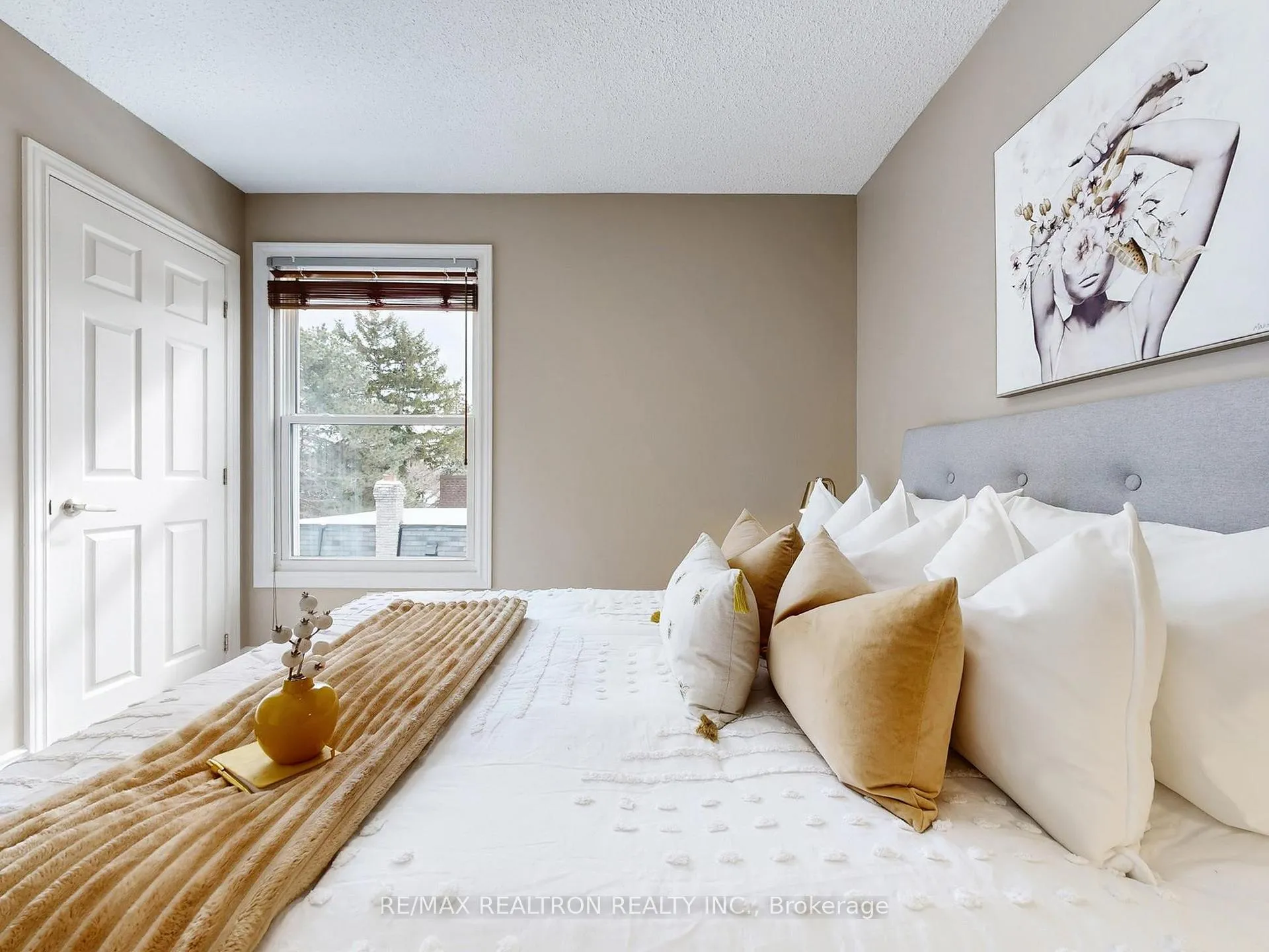 Photo 32 of 12 Hester Court, Markham, Royal Orchard — HOMEH