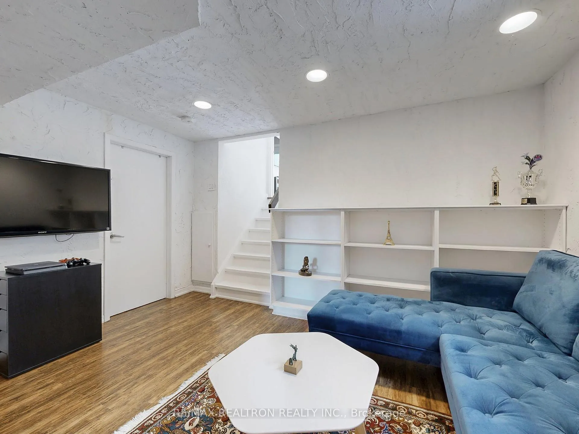 Photo 41 of 12 Hester Court, Markham, Royal Orchard — HOMEH