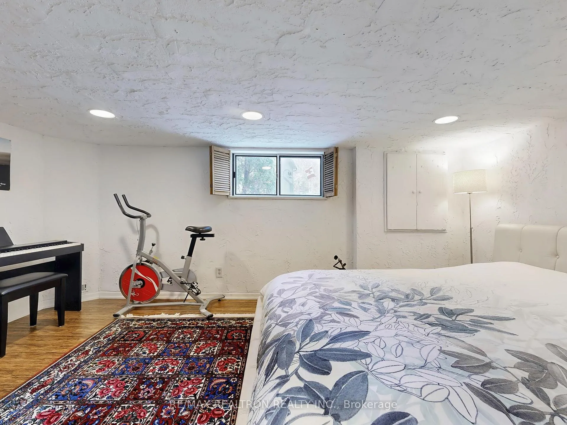 Photo 43 of 12 Hester Court, Markham, Royal Orchard — HOMEH