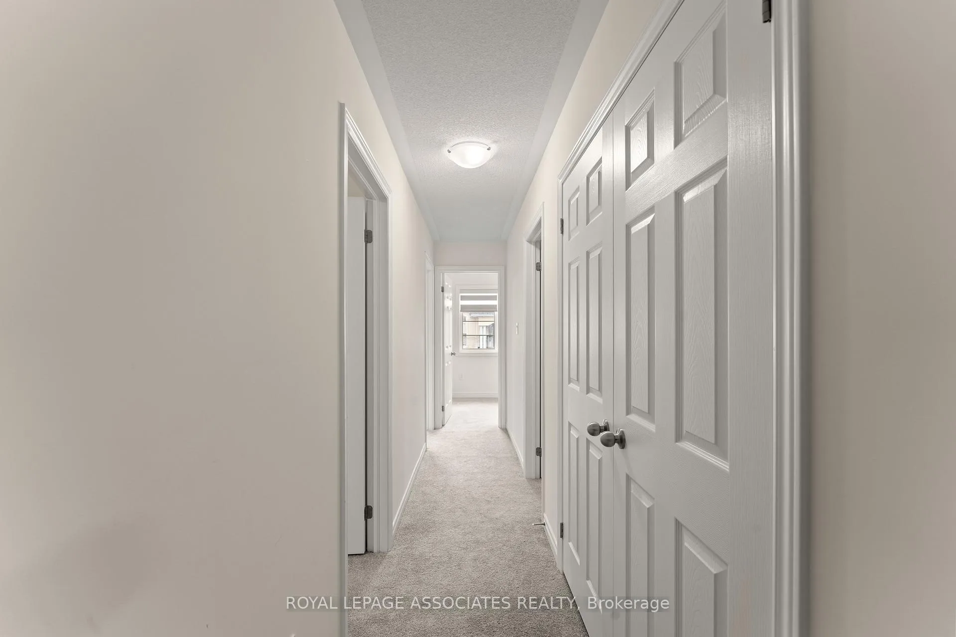 Photo 19 of 3909 Koenig Road E, Burlington, Alton — HOMEH