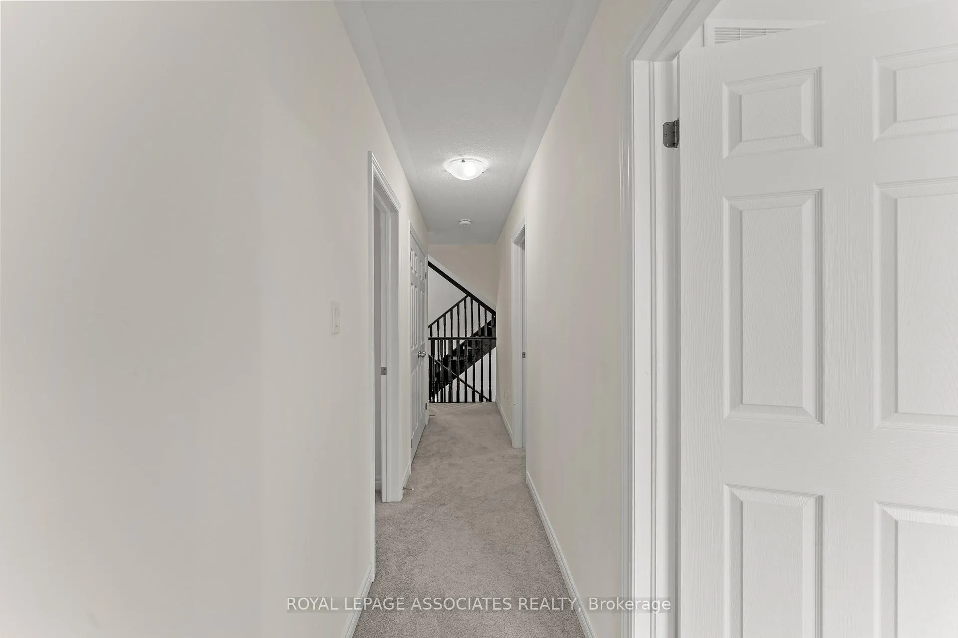 Photo 20 of 3909 Koenig Road E, Burlington, Alton — HOMEH