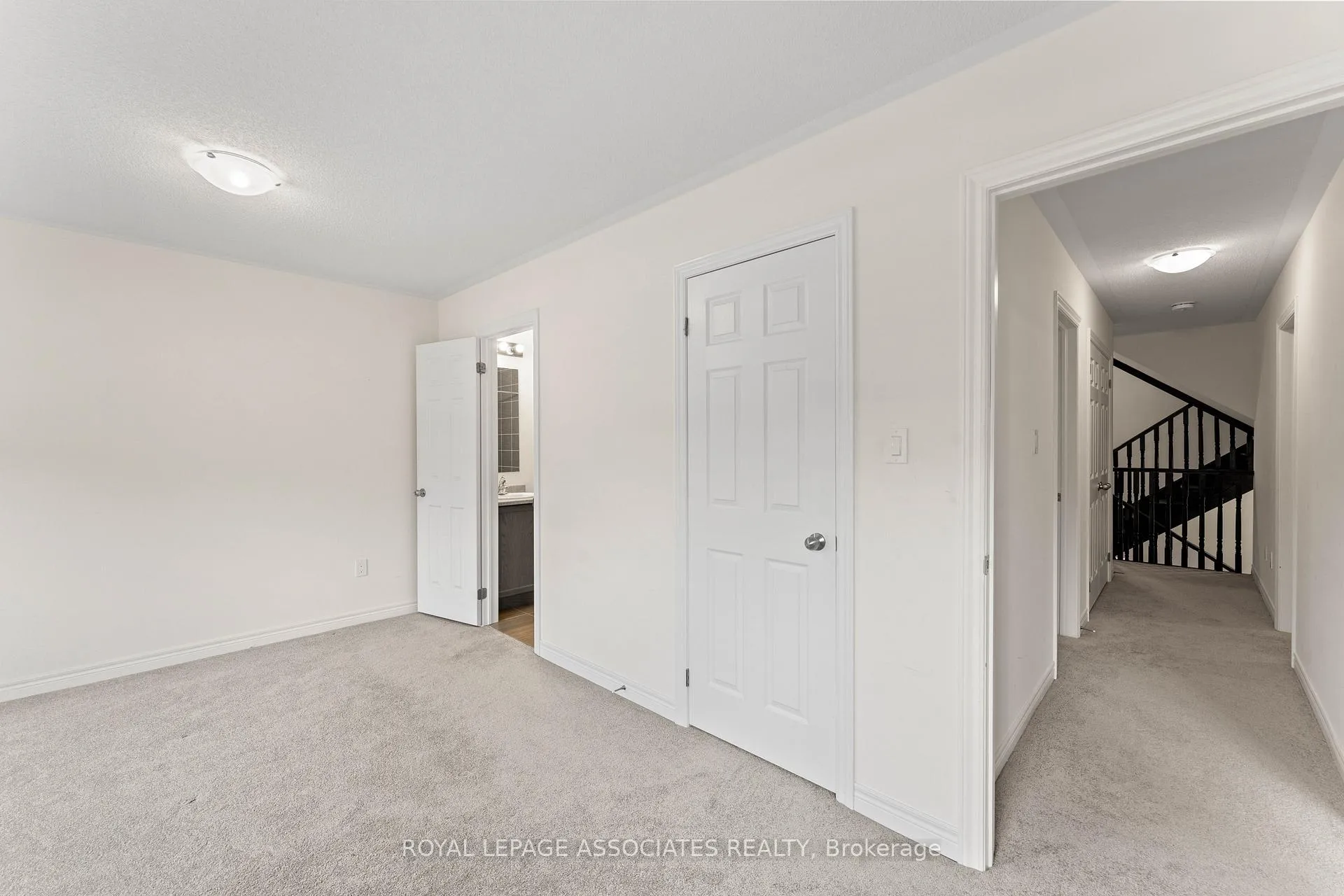 Photo 33 of 3909 Koenig Road E, Burlington, Alton — HOMEH