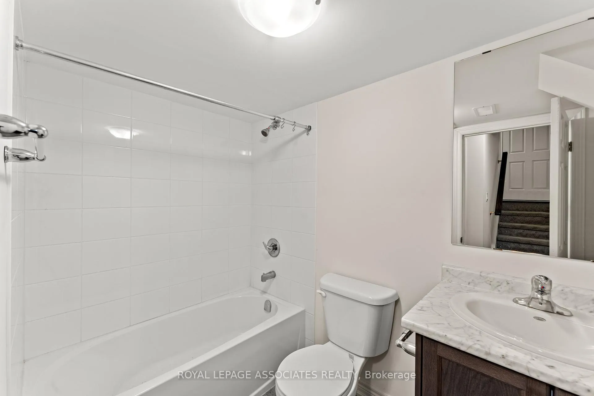 Photo 48 of 3909 Koenig Road E, Burlington, Alton — HOMEH