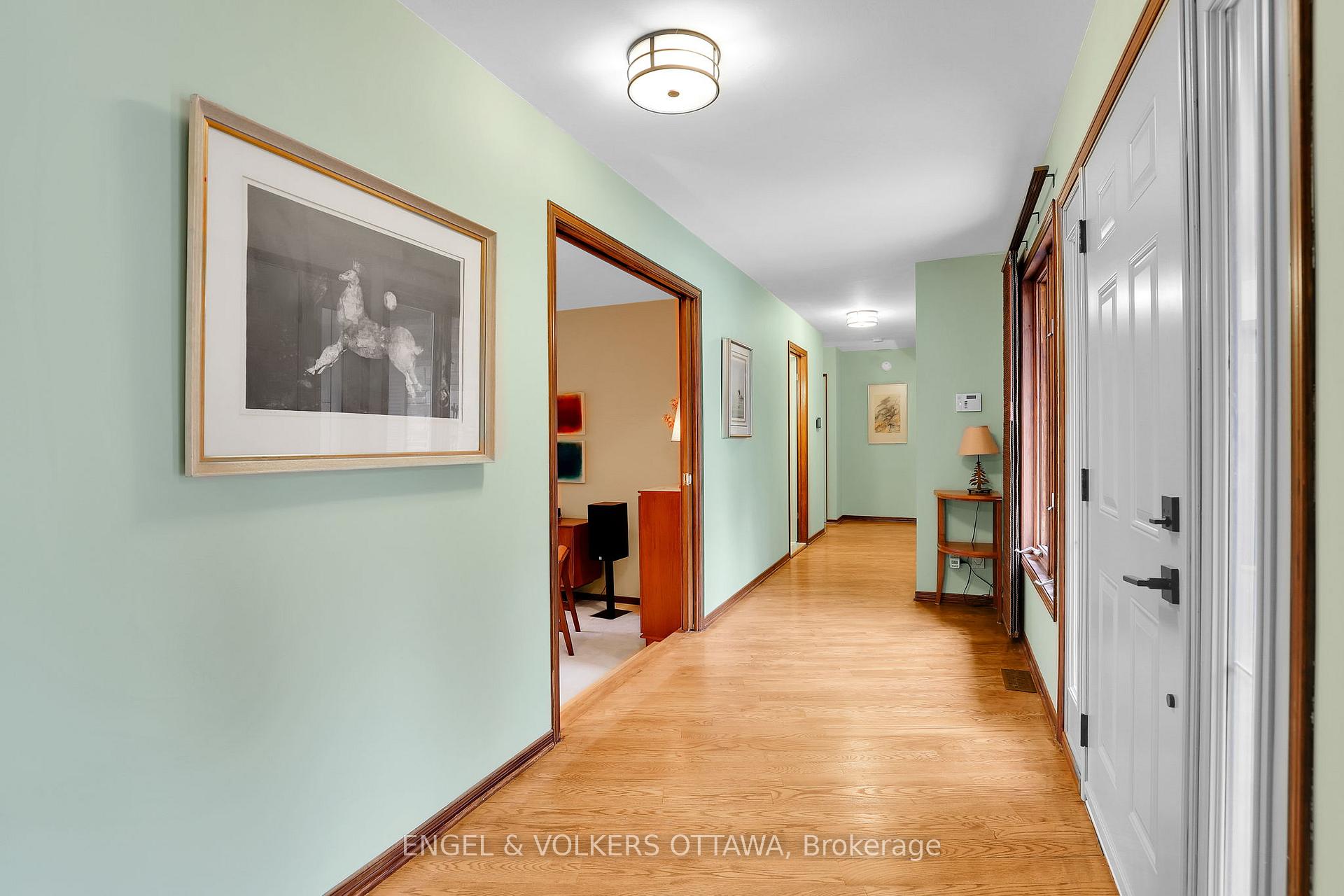 Photo 5 of 7 Deerfield Drive, McNab/Braeside, Mcnab/Braeside Twps — HOMEH