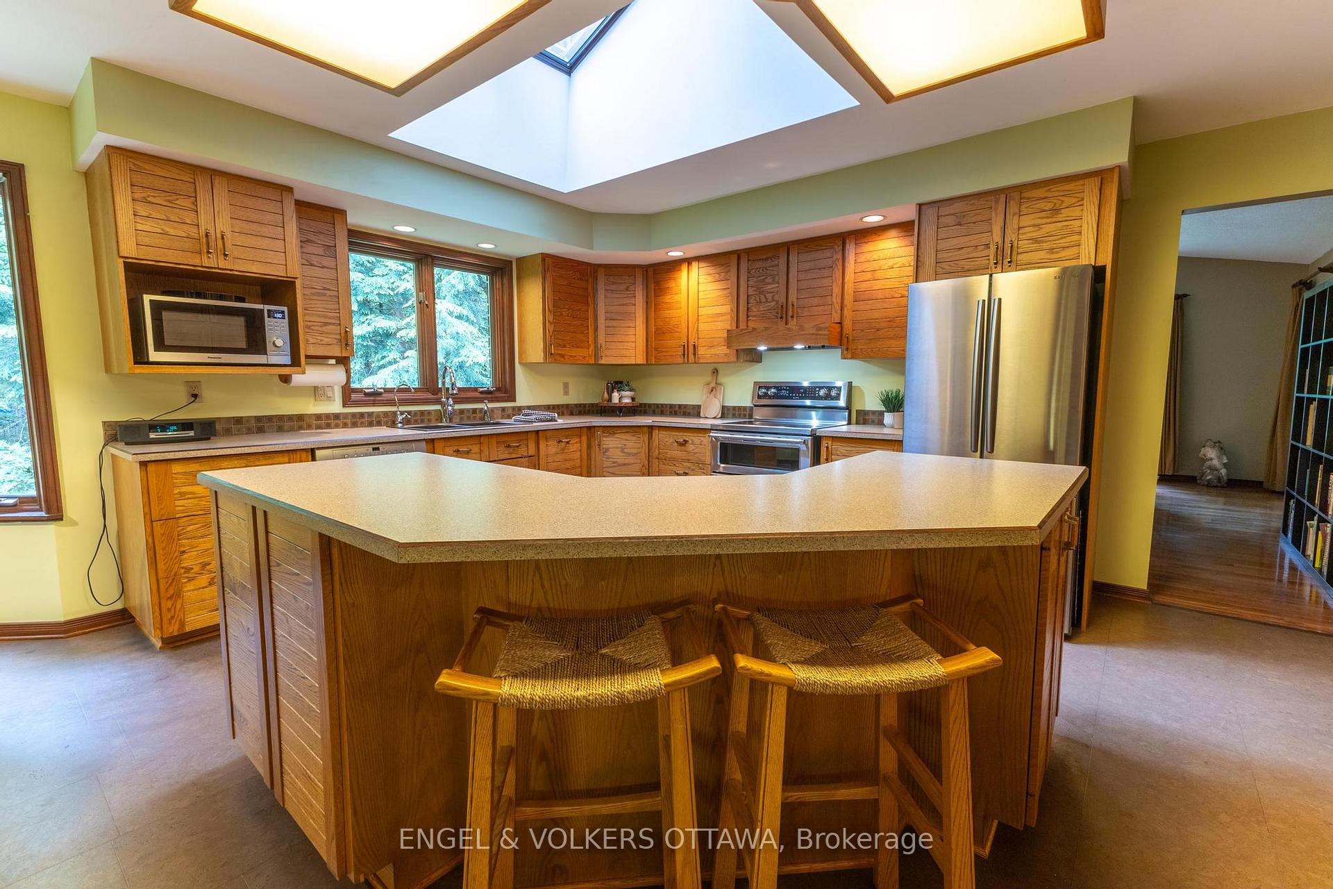Photo 14 of 7 Deerfield Drive, McNab/Braeside, Mcnab/Braeside Twps — HOMEH
