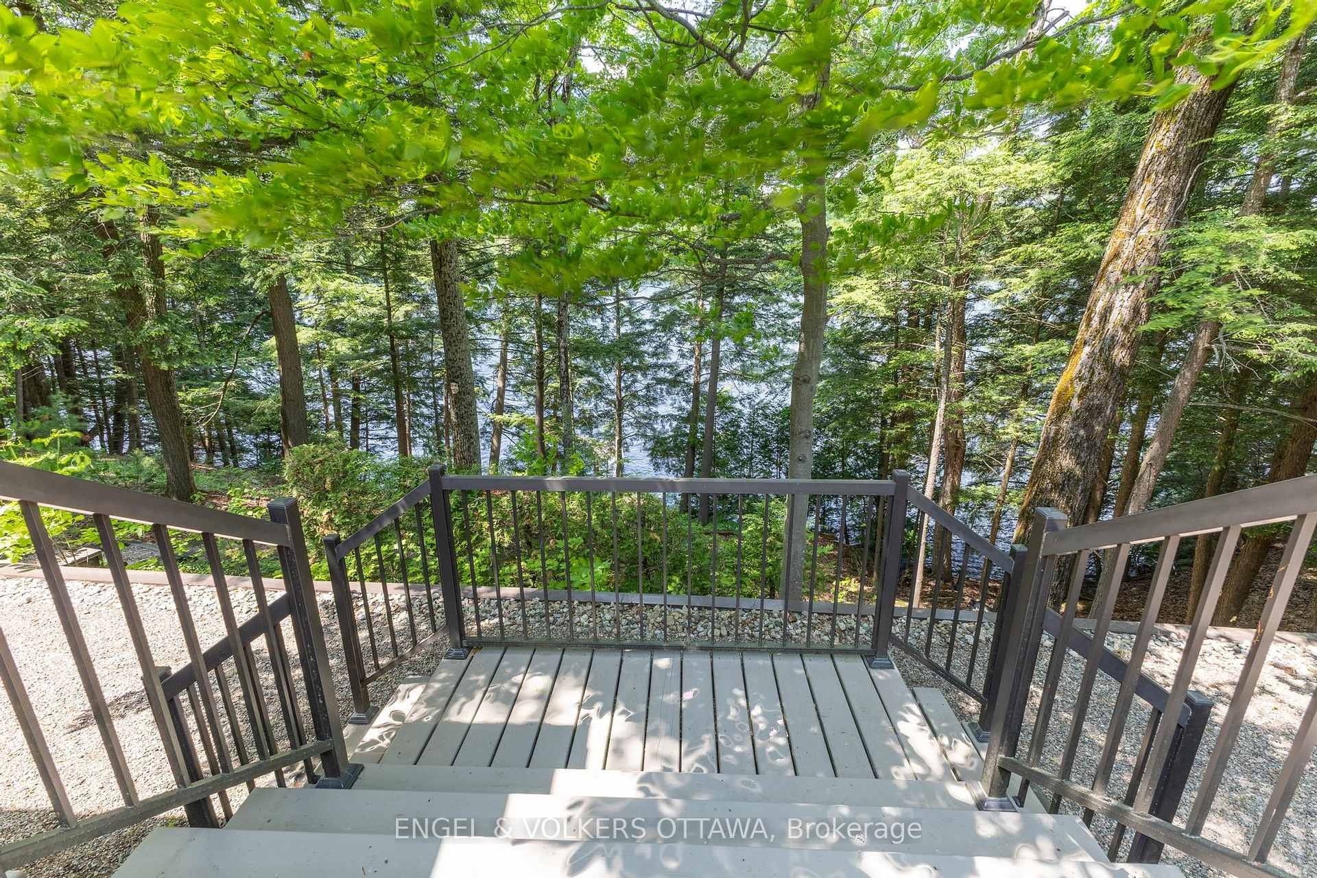 Photo 20 of 7 Deerfield Drive, McNab/Braeside, Mcnab/Braeside Twps — HOMEH