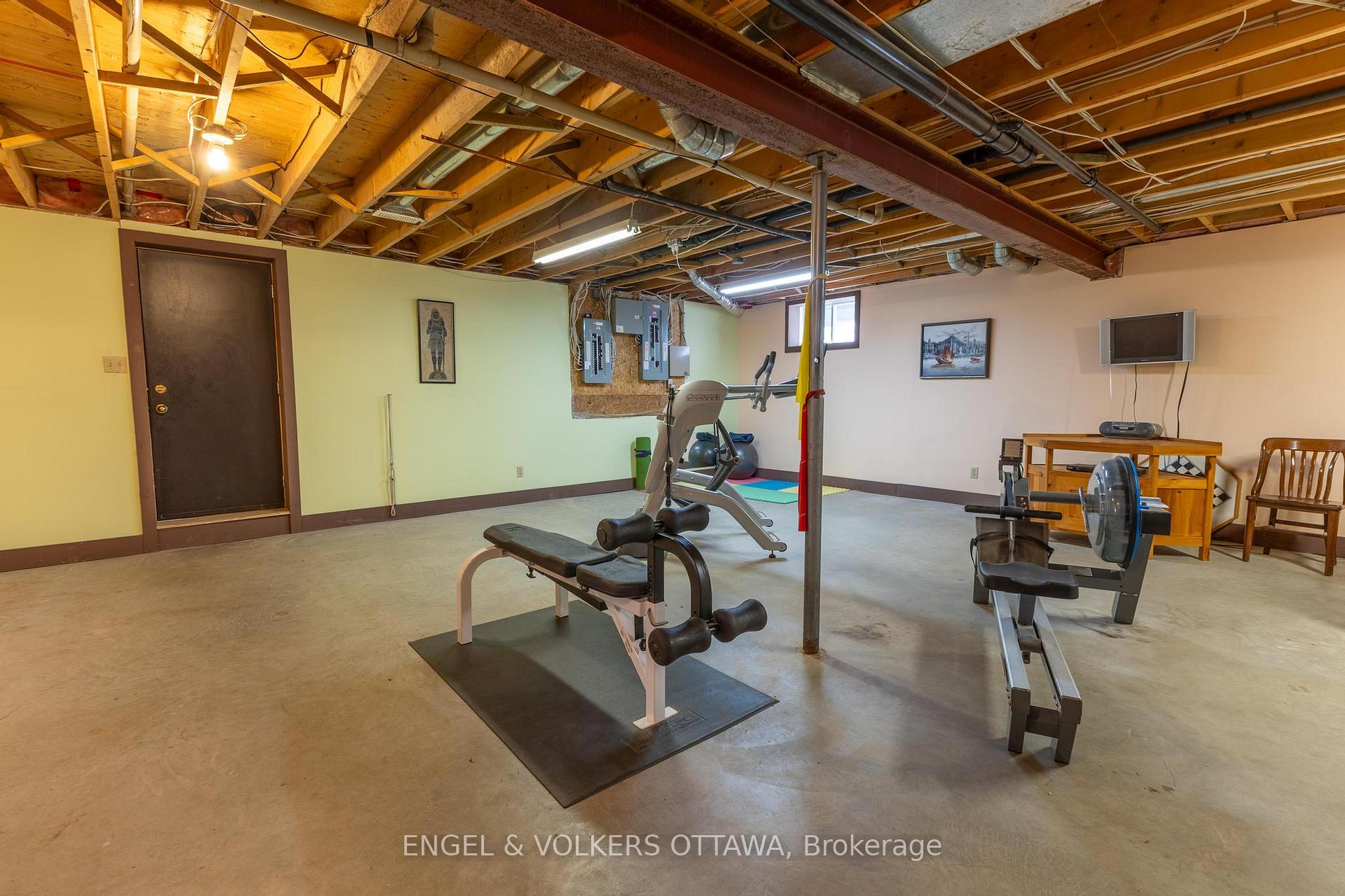 Photo 31 of 7 Deerfield Drive, McNab/Braeside, Mcnab/Braeside Twps — HOMEH