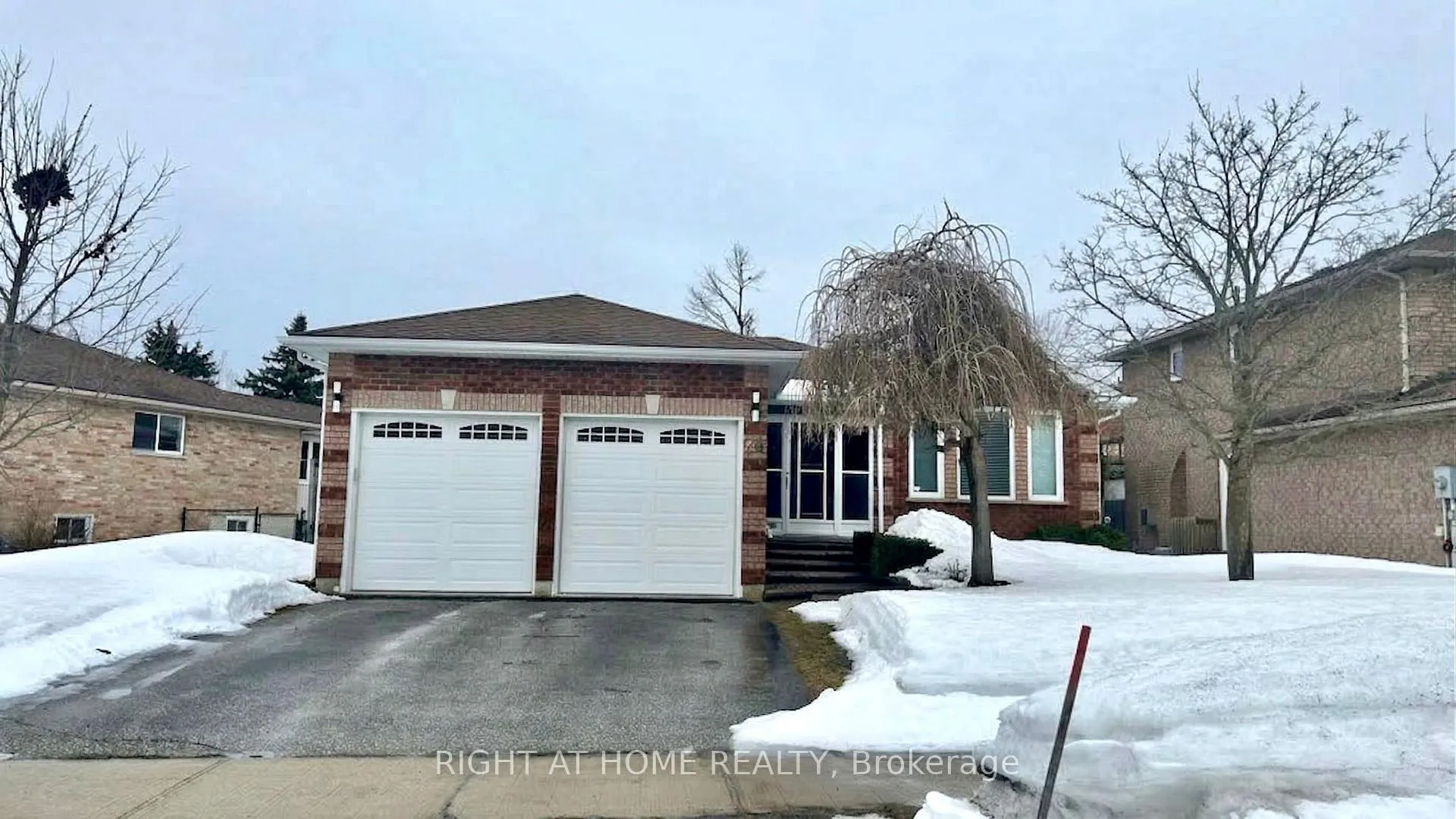 Photo 1 of 48 Johnson Street, Orillia — HOMEH