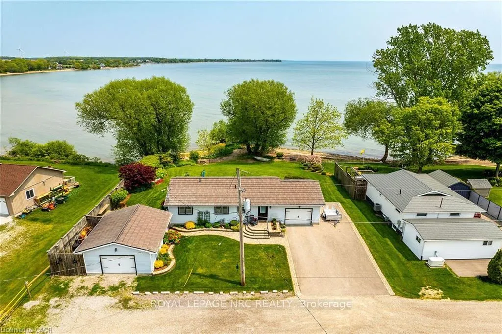 Photo 3 of 92 Hoover Point Lane, Haldimand — HOMEH