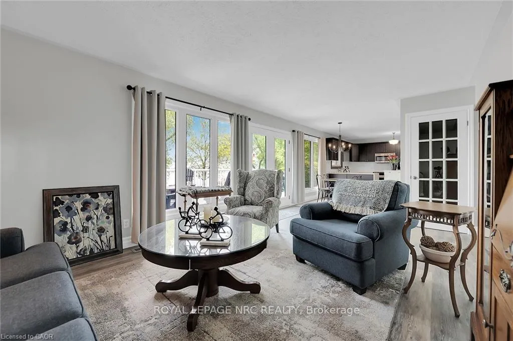 Photo 12 of 92 Hoover Point Lane, Haldimand — HOMEH