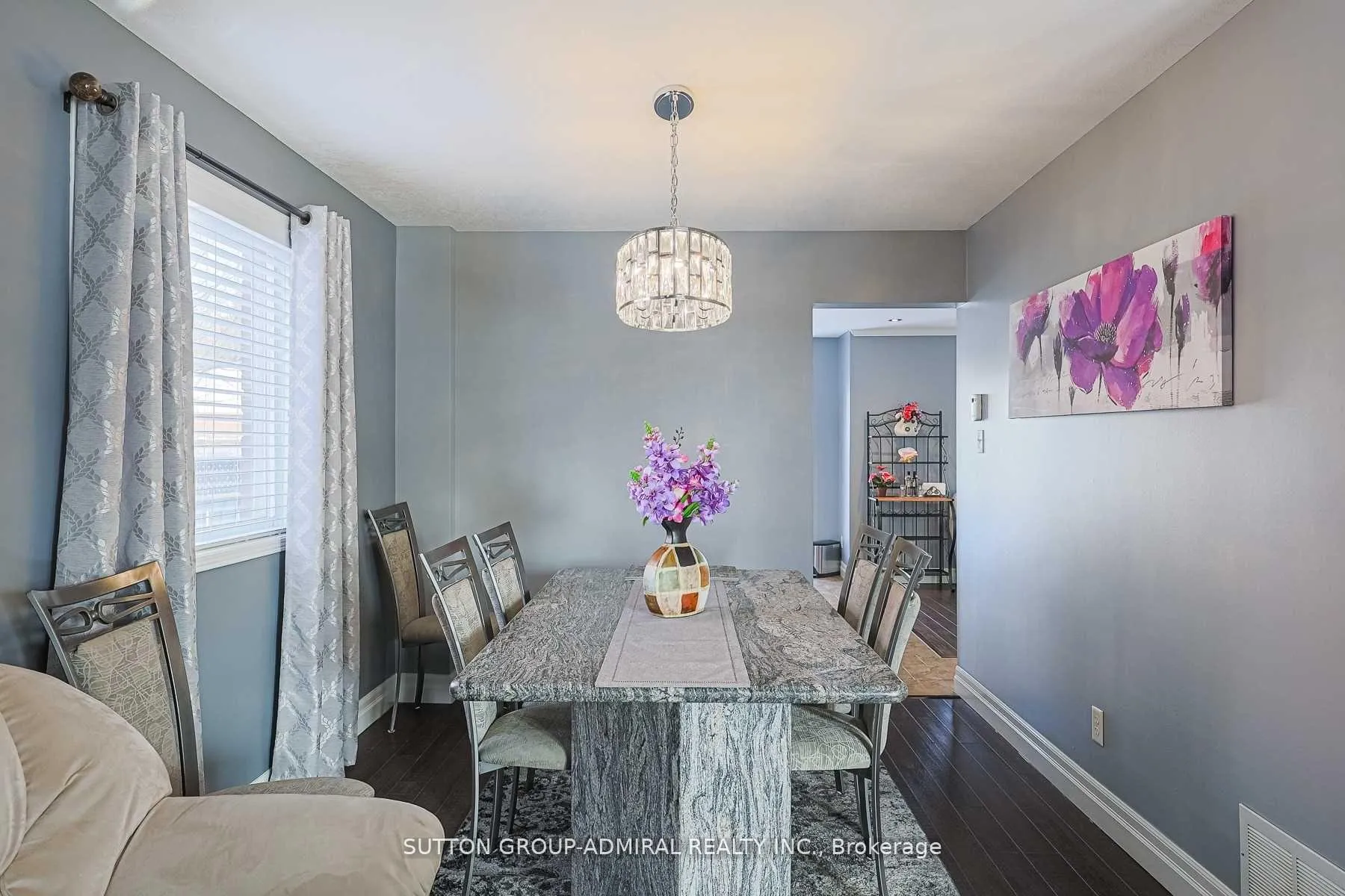 Photo 6 of 242 Mapleton Avenue, Barrie, Holly — HOMEH