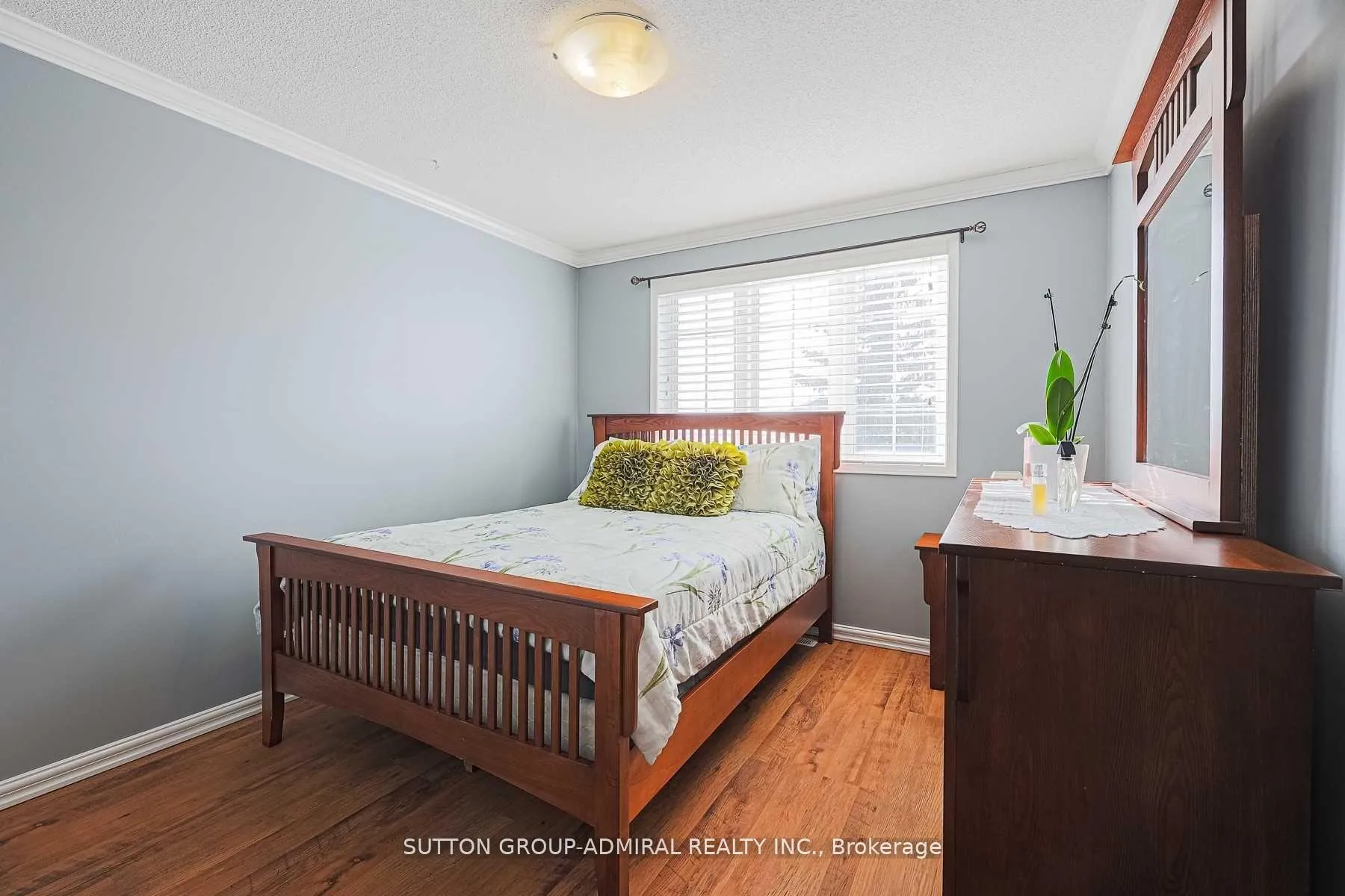 Photo 16 of 242 Mapleton Avenue, Barrie, Holly — HOMEH