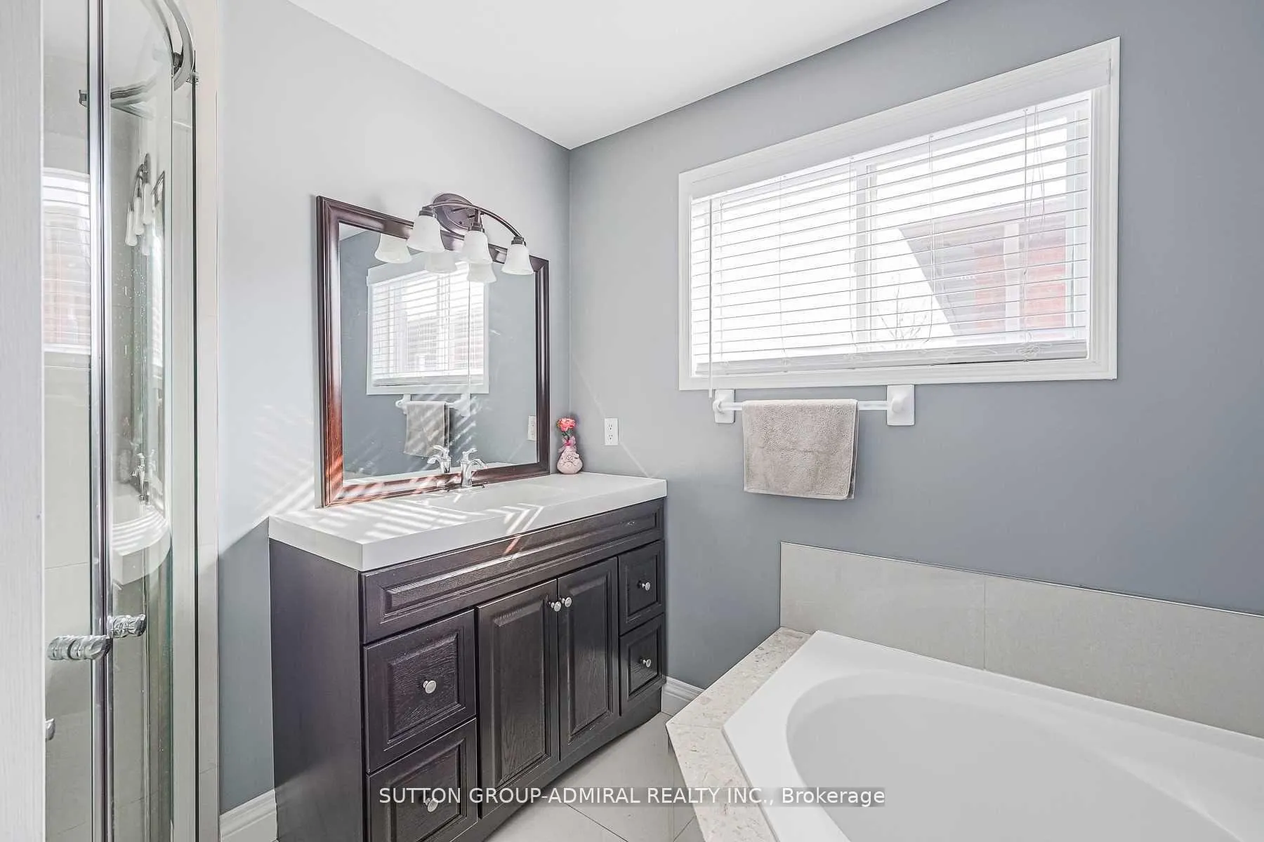 Photo 20 of 242 Mapleton Avenue, Barrie, Holly — HOMEH