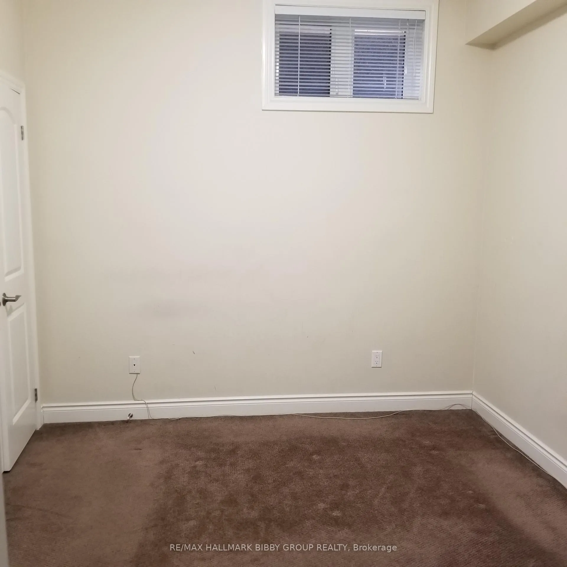 Photo 2 of Unit Basement 1, 24 Manor Haven Road, Toronto, Englemount-Lawrence — HOMEH