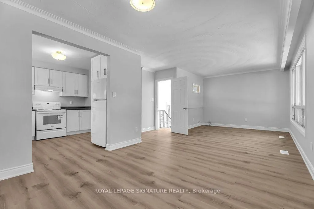Photo 8 of 47 Aurora Heights Drive, Aurora, Aurora Heights — HOMEH