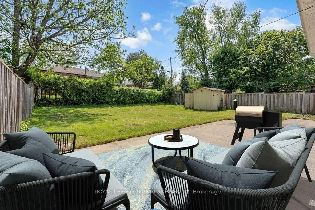 Photo 36 of 47 Aurora Heights Drive, Aurora, Aurora Heights — HOMEH