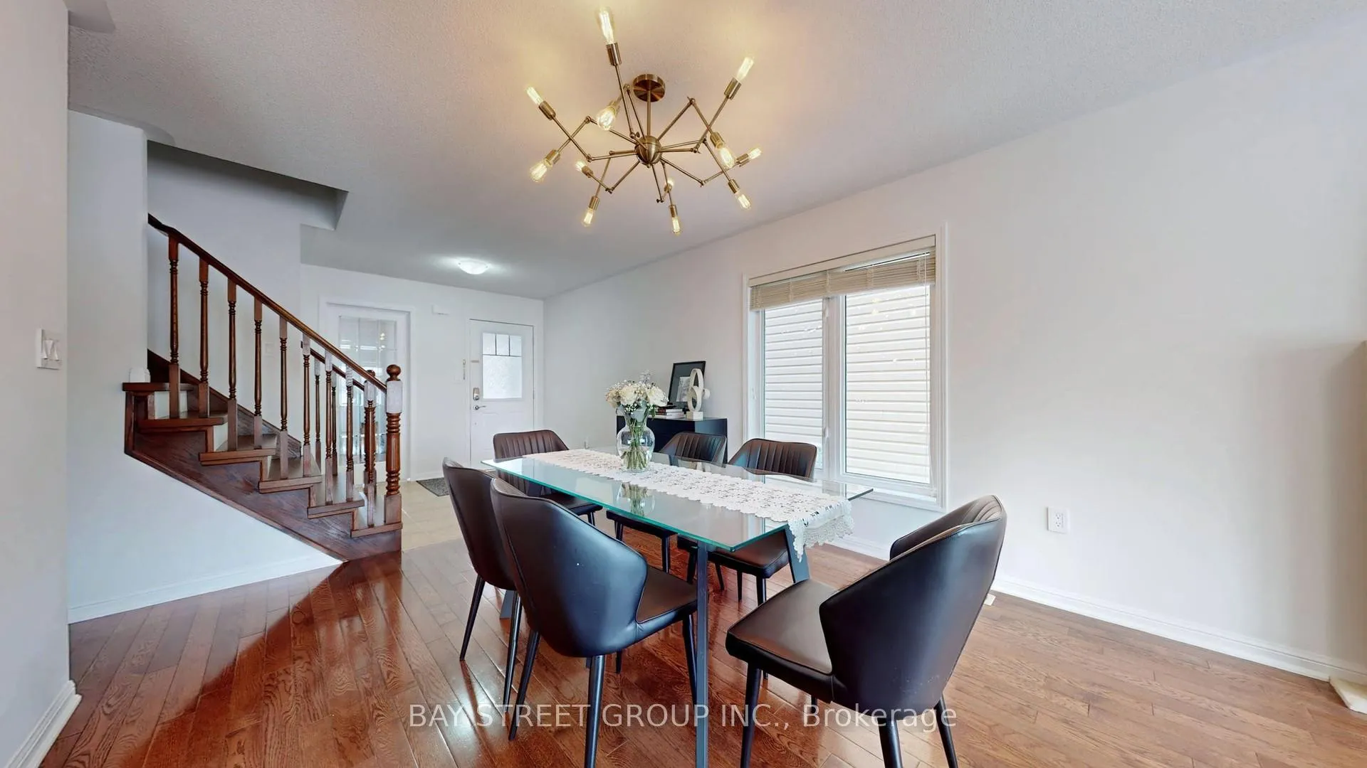 Photo 5 of 216 Emick Drive, Hamilton, Ancaster — HOMEH