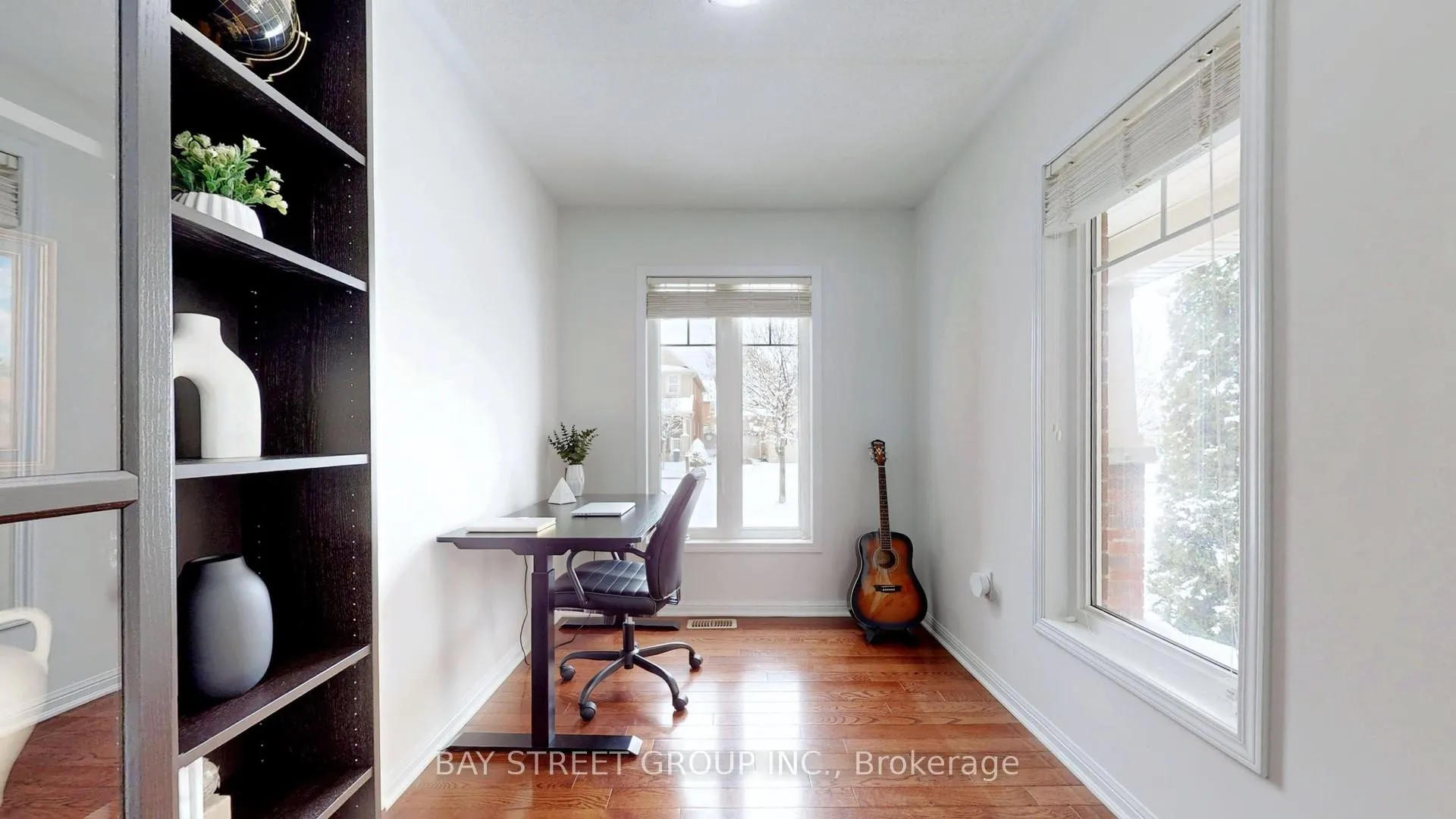 Photo 15 of 216 Emick Drive, Hamilton, Ancaster — HOMEH
