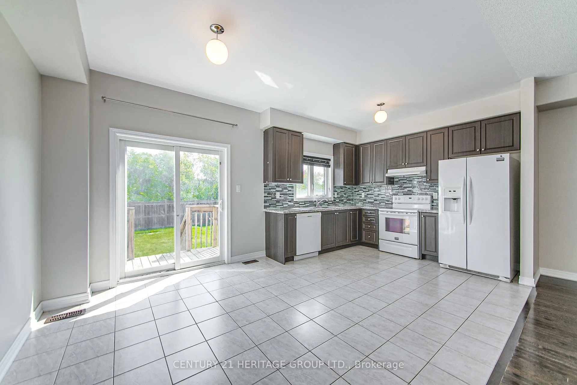 Photo 11 of 1281 Bardeau Street, Innisfil, Lefroy — HOMEH