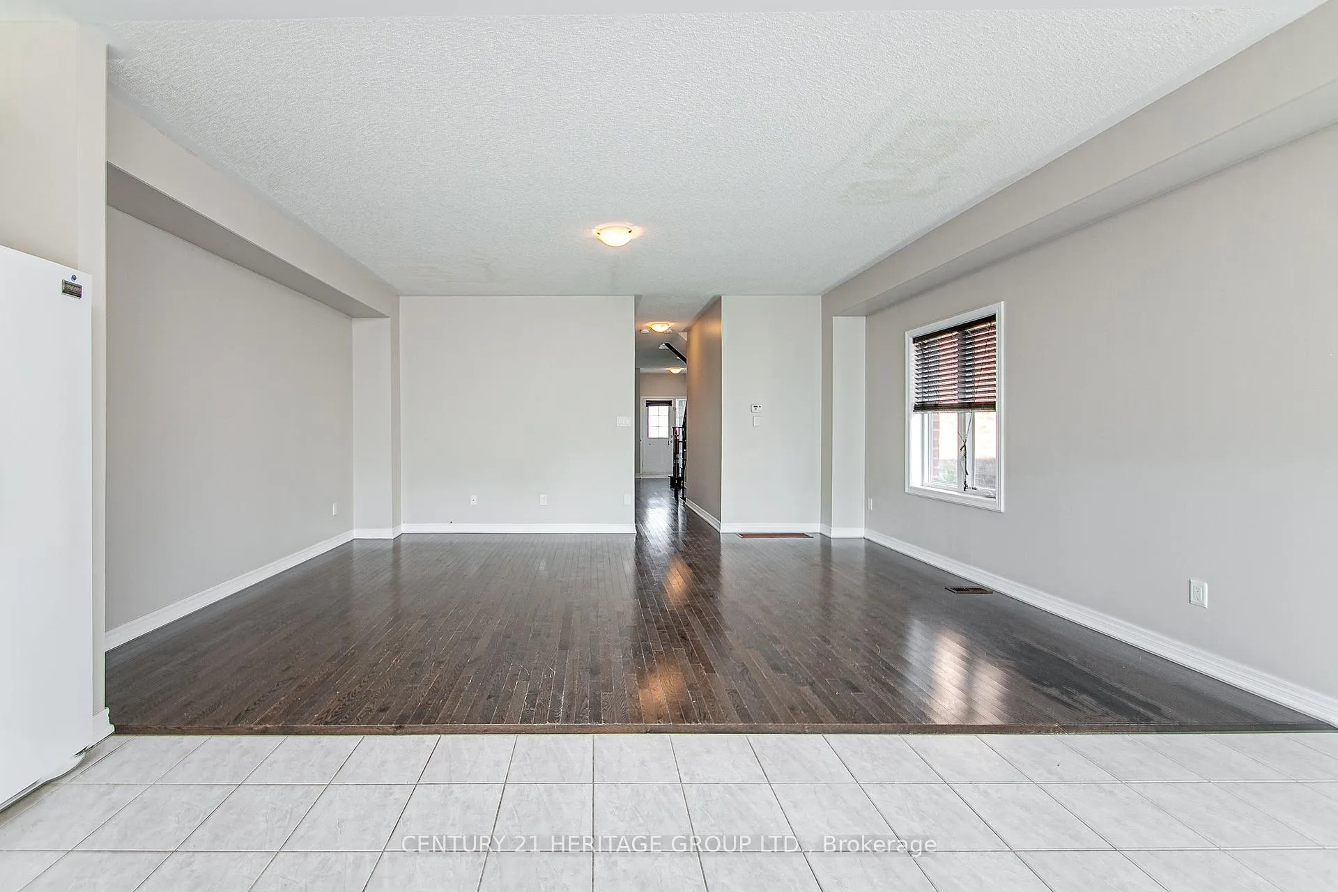Photo 12 of 1281 Bardeau Street, Innisfil, Lefroy — HOMEH
