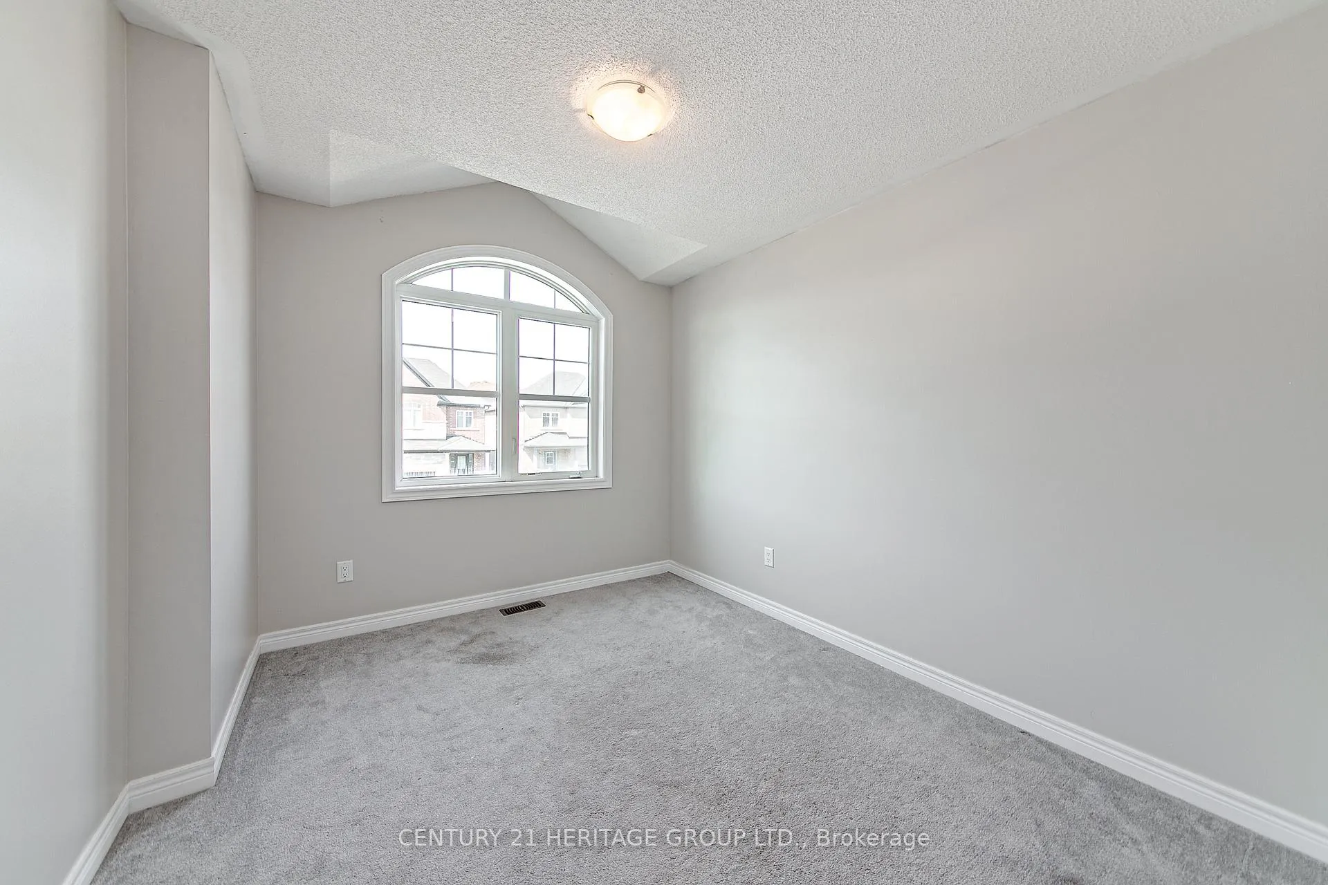 Photo 19 of 1281 Bardeau Street, Innisfil, Lefroy — HOMEH