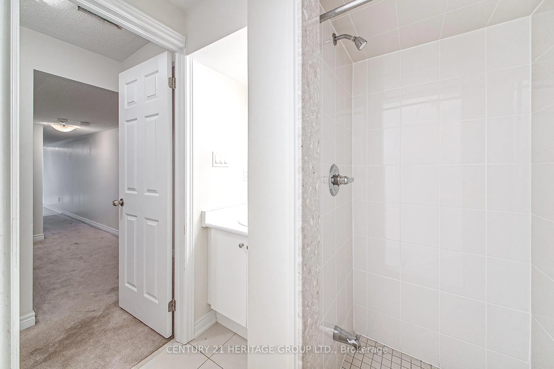 Photo 24 of 1281 Bardeau Street, Innisfil, Lefroy — HOMEH