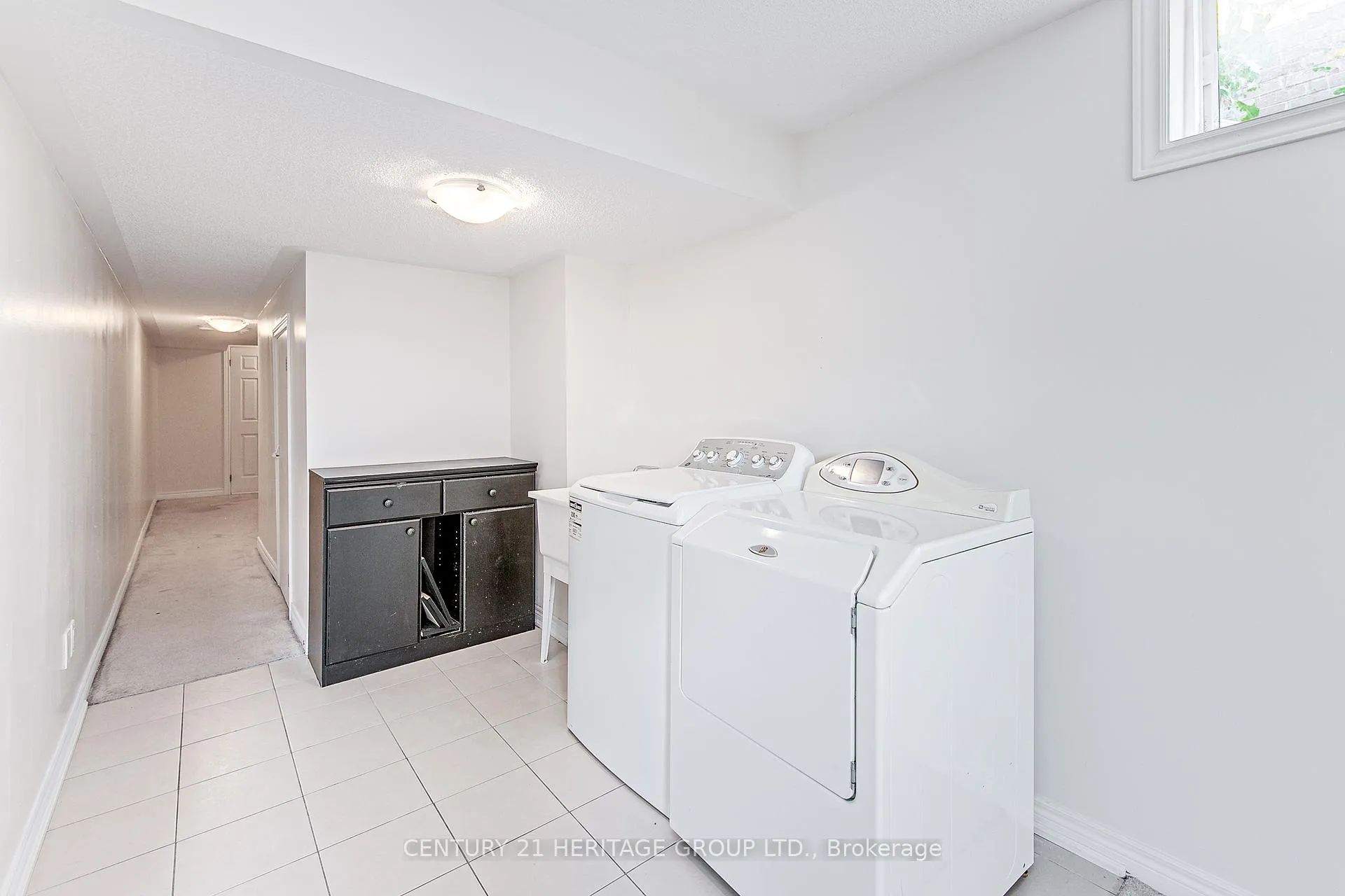 Photo 25 of 1281 Bardeau Street, Innisfil, Lefroy — HOMEH