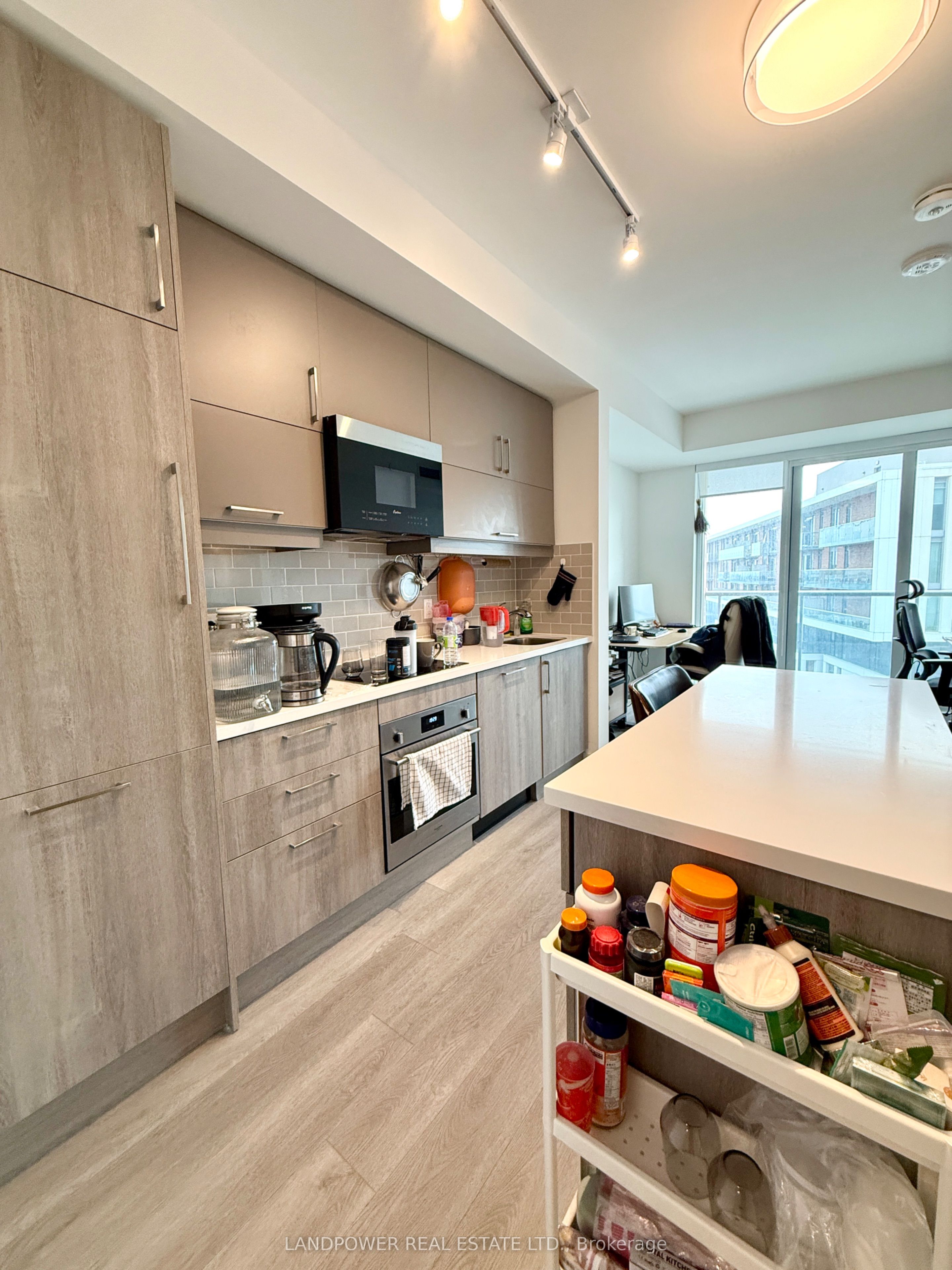 Photo 7 of Unit 1702B, 292 Verdale Crossing, Markham, Unionville — HOMEH