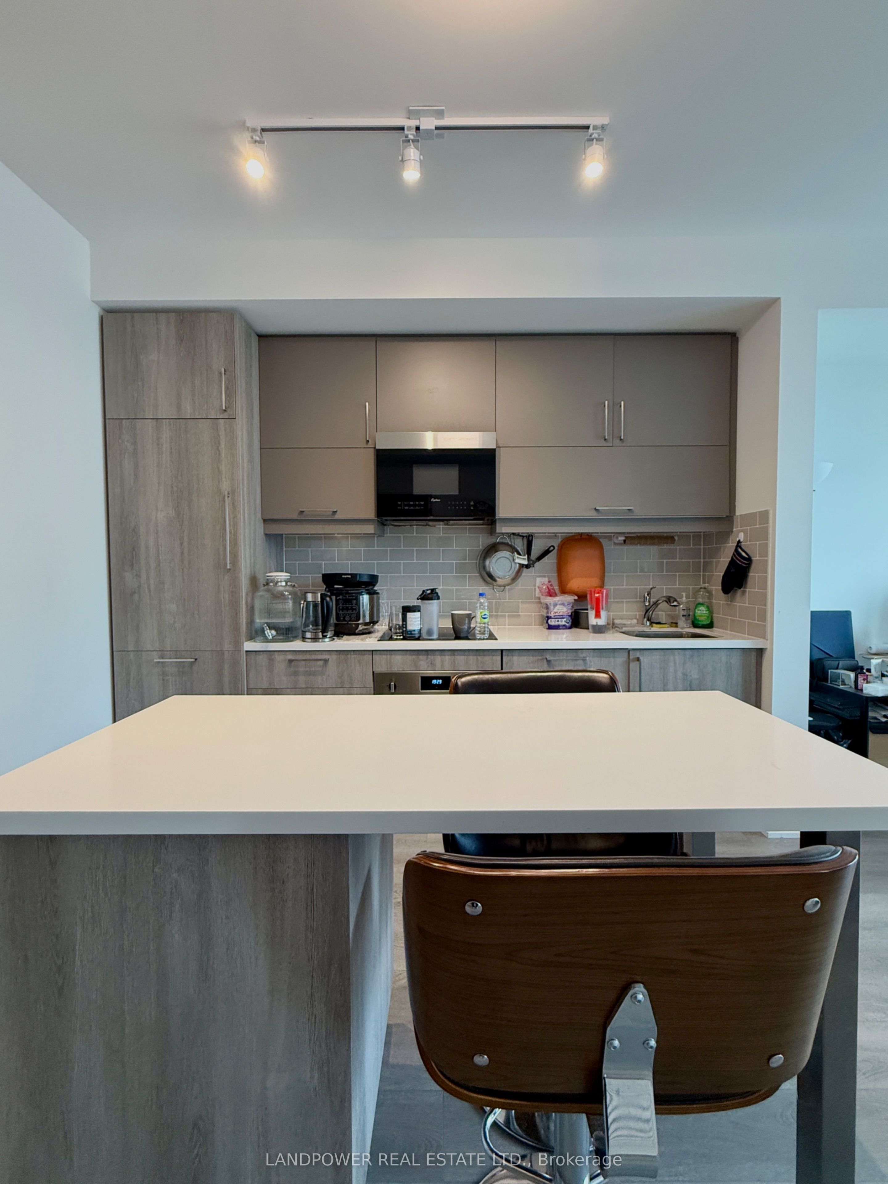 Photo 6 of Unit 1702B, 292 Verdale Crossing, Markham, Unionville — HOMEH
