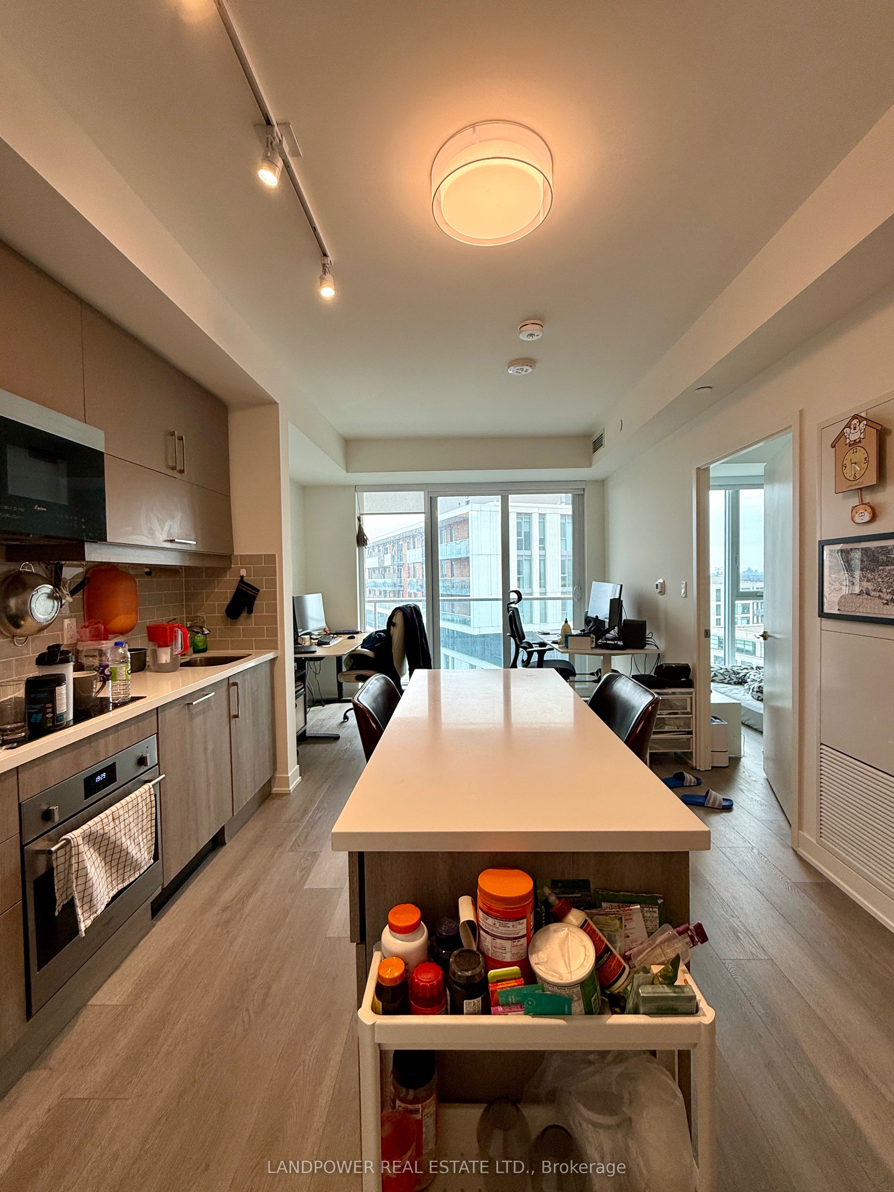 Photo 5 of Unit 1702B, 292 Verdale Crossing, Markham, Unionville — HOMEH