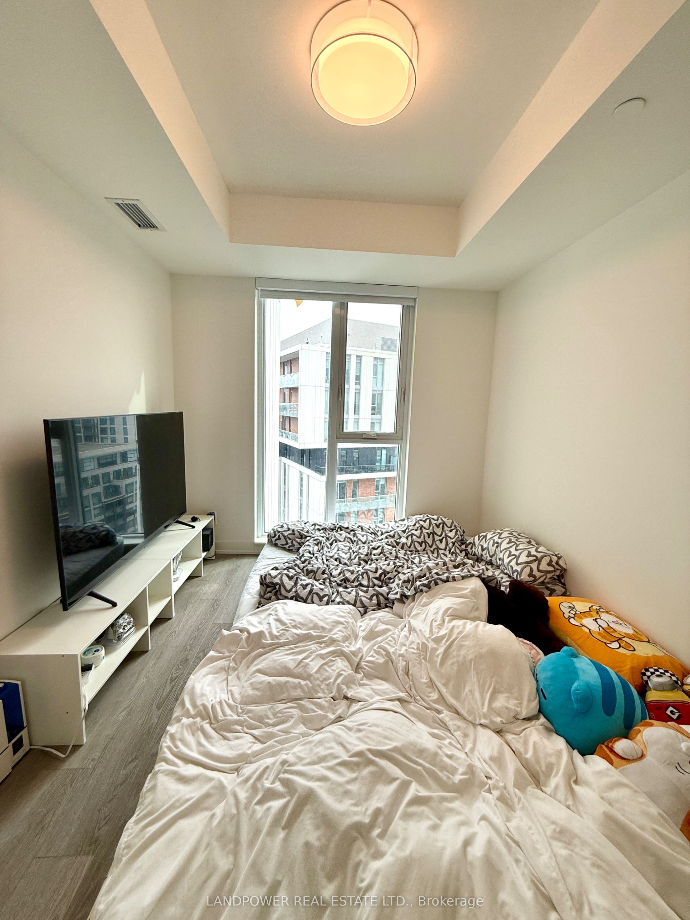 Photo 12 of Unit 1702B, 292 Verdale Crossing, Markham, Unionville — HOMEH