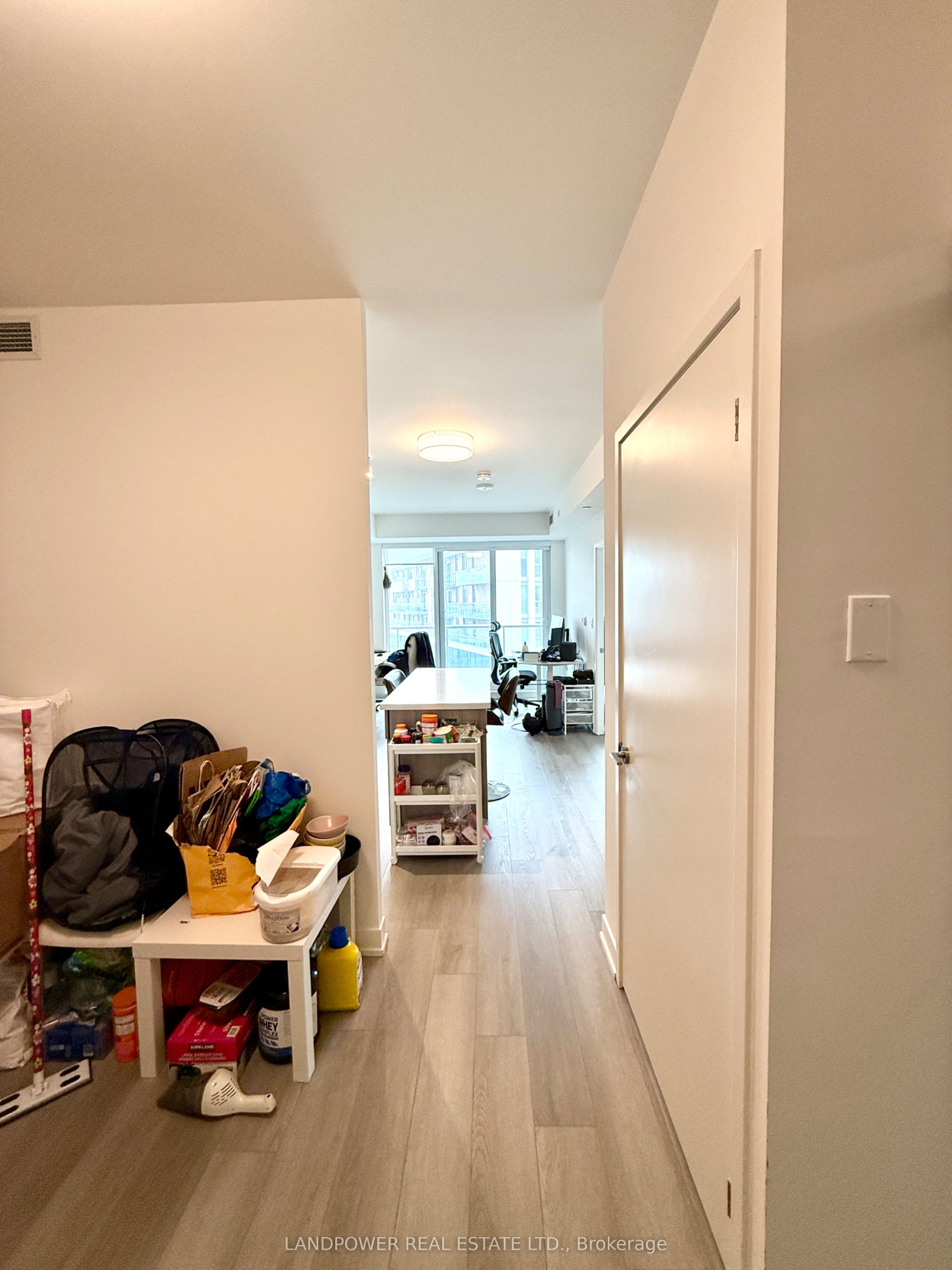 Photo 4 of Unit 1702B, 292 Verdale Crossing, Markham, Unionville — HOMEH
