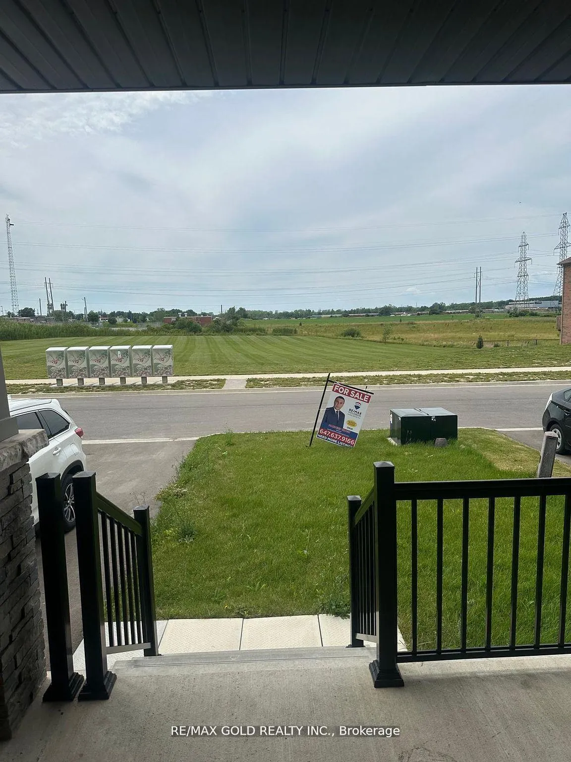 Photo 3 of 121 Explorer Way, Thorold, Rolling Meadows — HOMEH