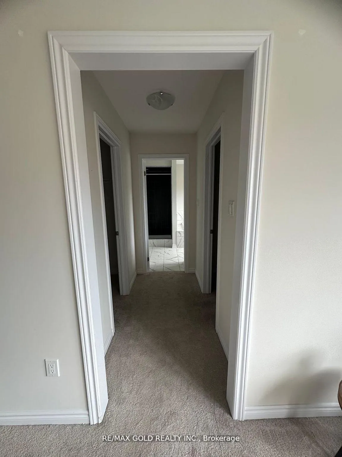Photo 24 of 121 Explorer Way, Thorold, Rolling Meadows — HOMEH