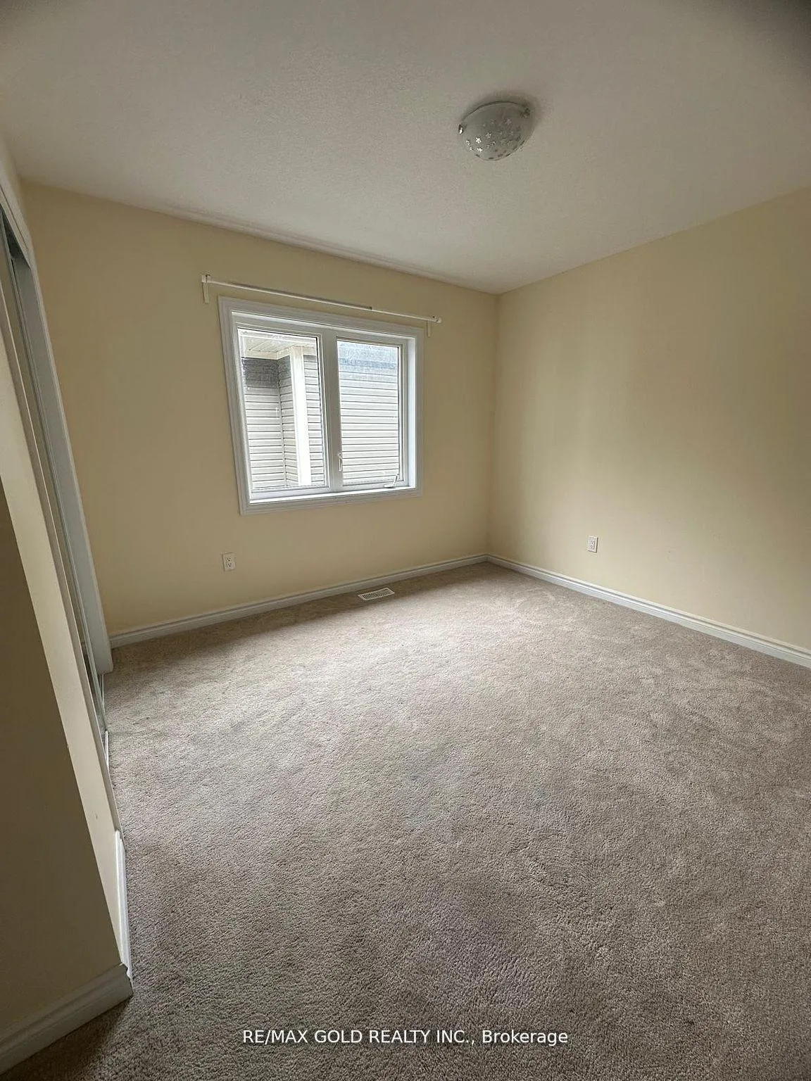 Photo 29 of 121 Explorer Way, Thorold, Rolling Meadows — HOMEH