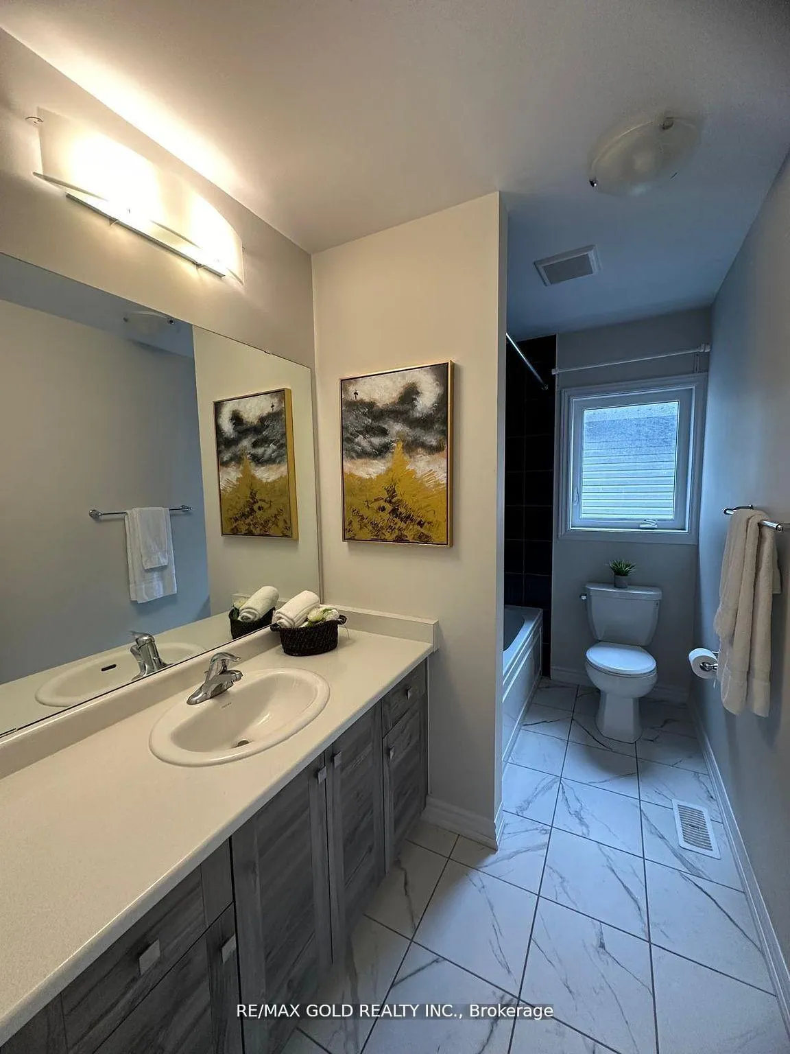 Photo 32 of 121 Explorer Way, Thorold, Rolling Meadows — HOMEH