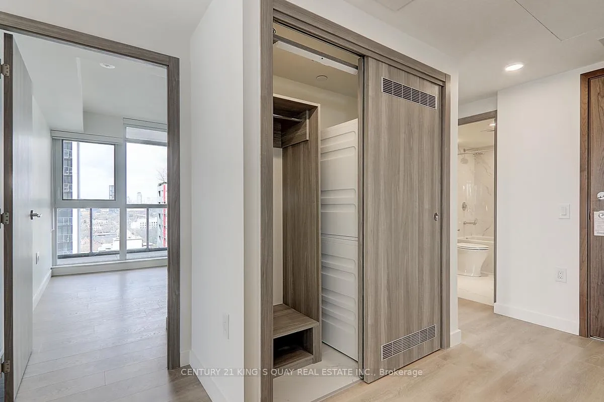 Photo 4 of Unit 2111, 38 Widmer Street, Toronto, Waterfront Communities — HOMEH