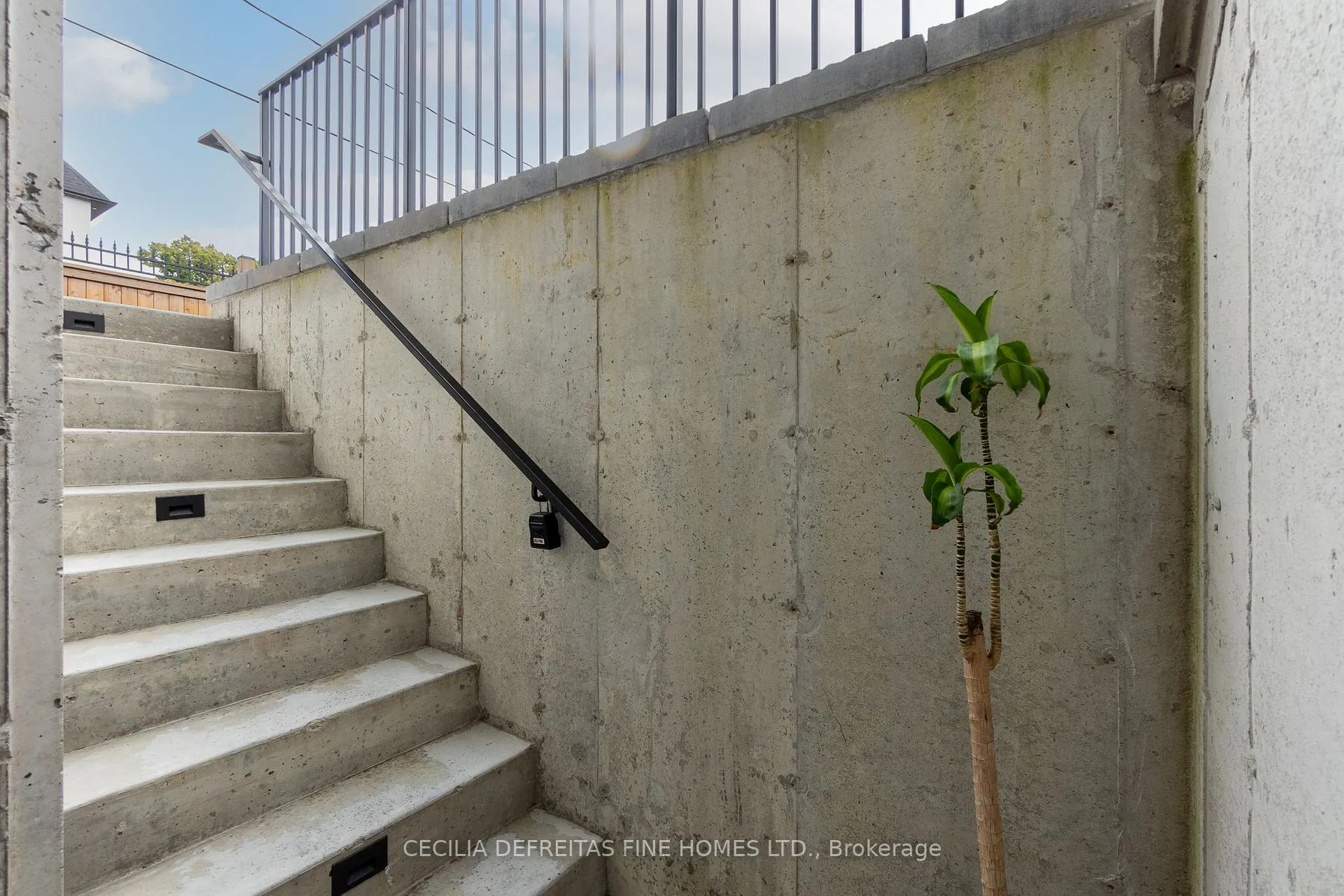 Photo 5 of 70 Haverson Boulevard, Toronto, Keelesdale-Eglinton West — HOMEH