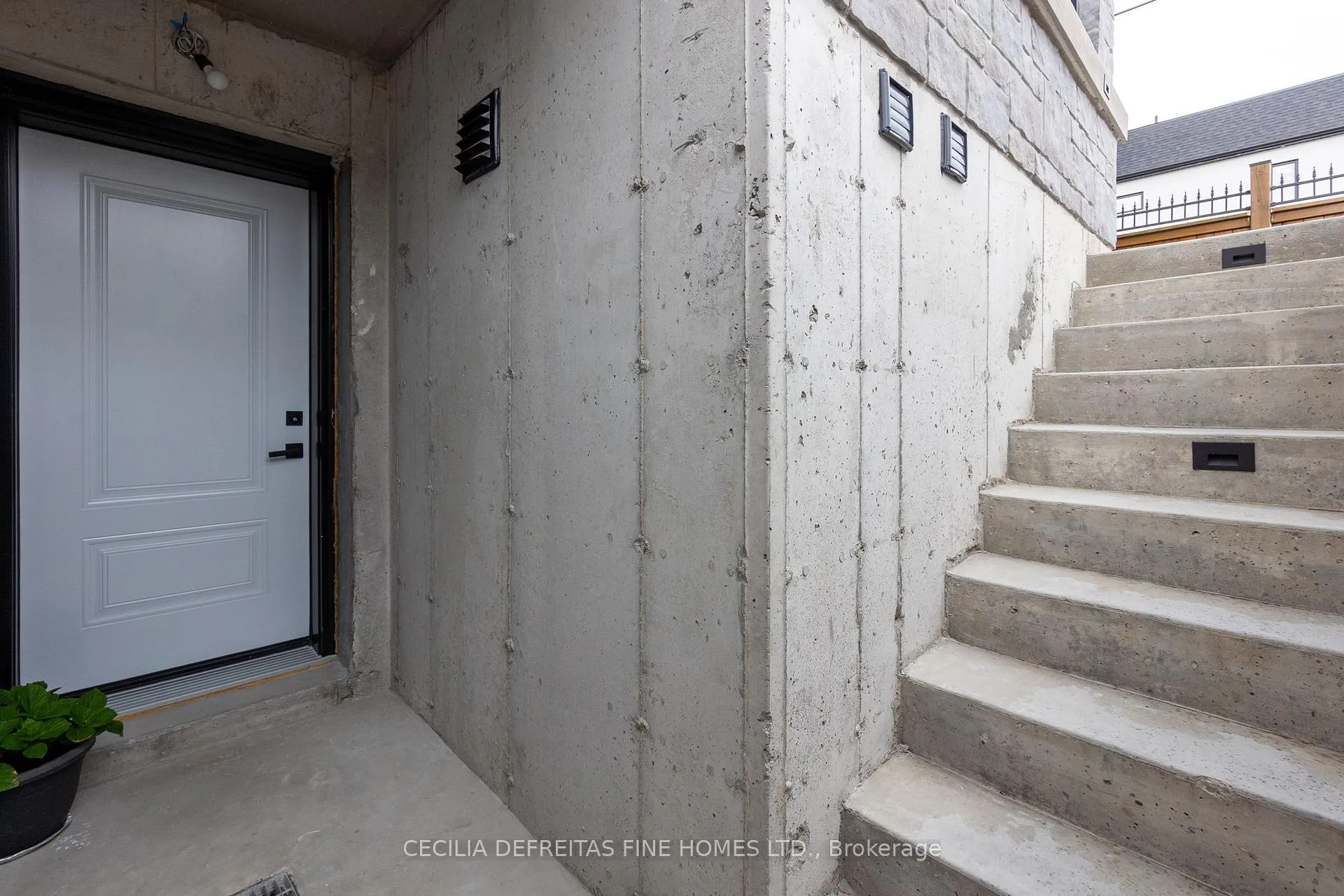 Photo 7 of 70 Haverson Boulevard, Toronto, Keelesdale-Eglinton West — HOMEH