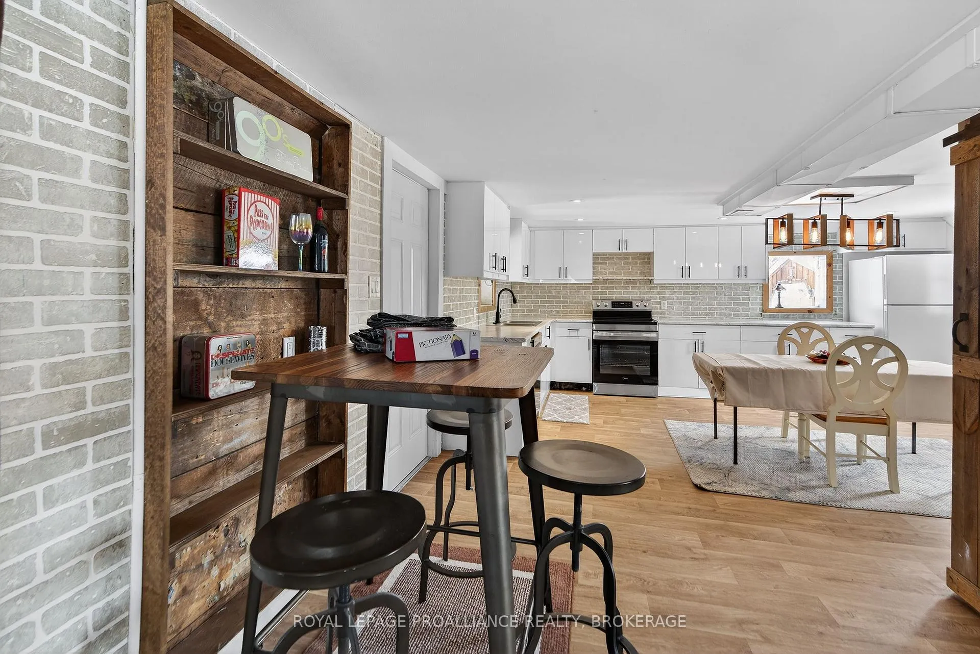 Photo 7 of 5668 Battersea Road, Frontenac, Frontenac South — HOMEH