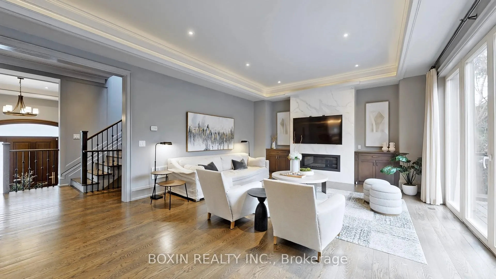 Photo 7 of 11 Tremont Crescent, North York, Banbury-Don Mills — HOMEH